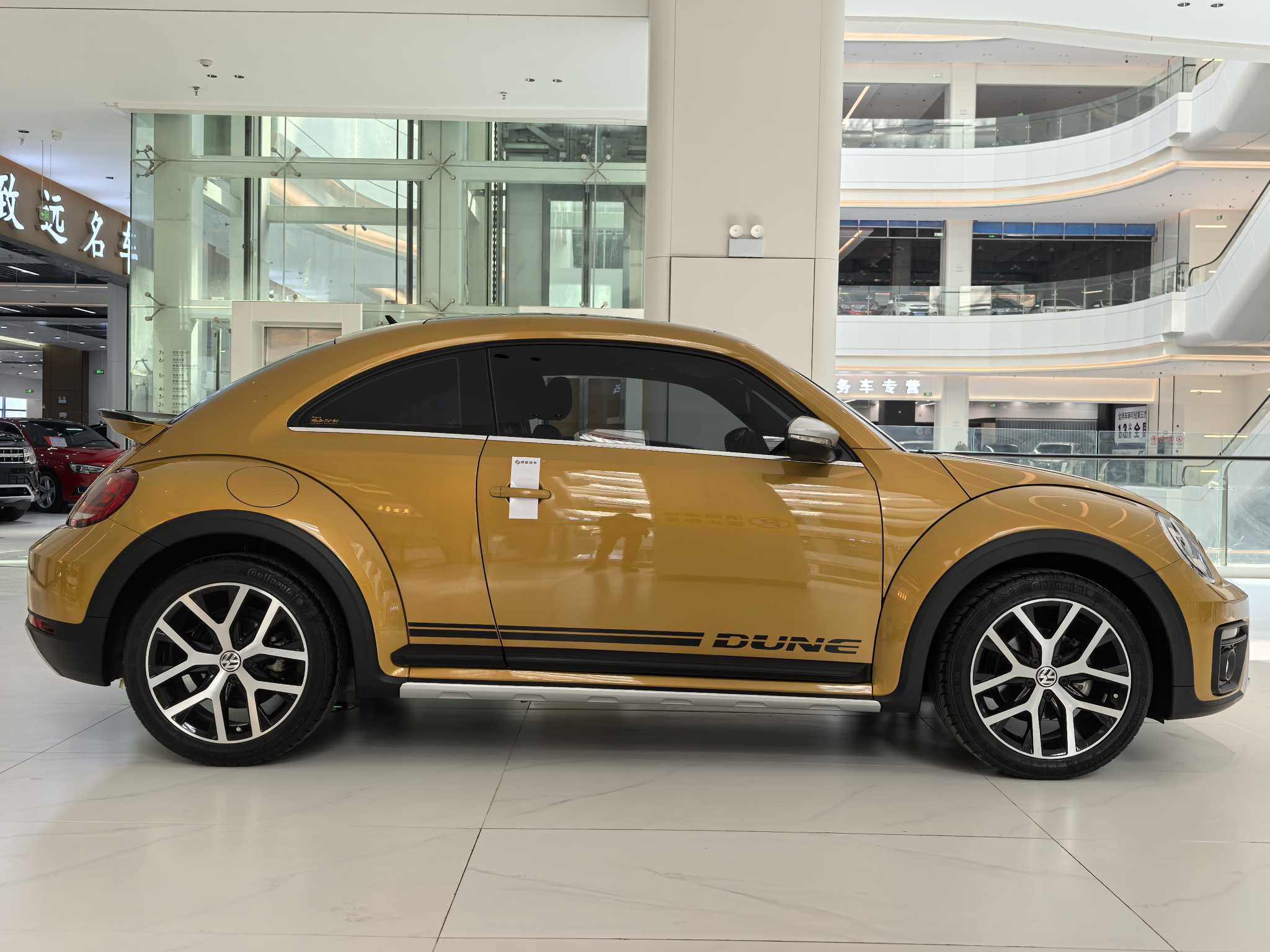 Volkswagen Beetle 2018 immagine di auto #4