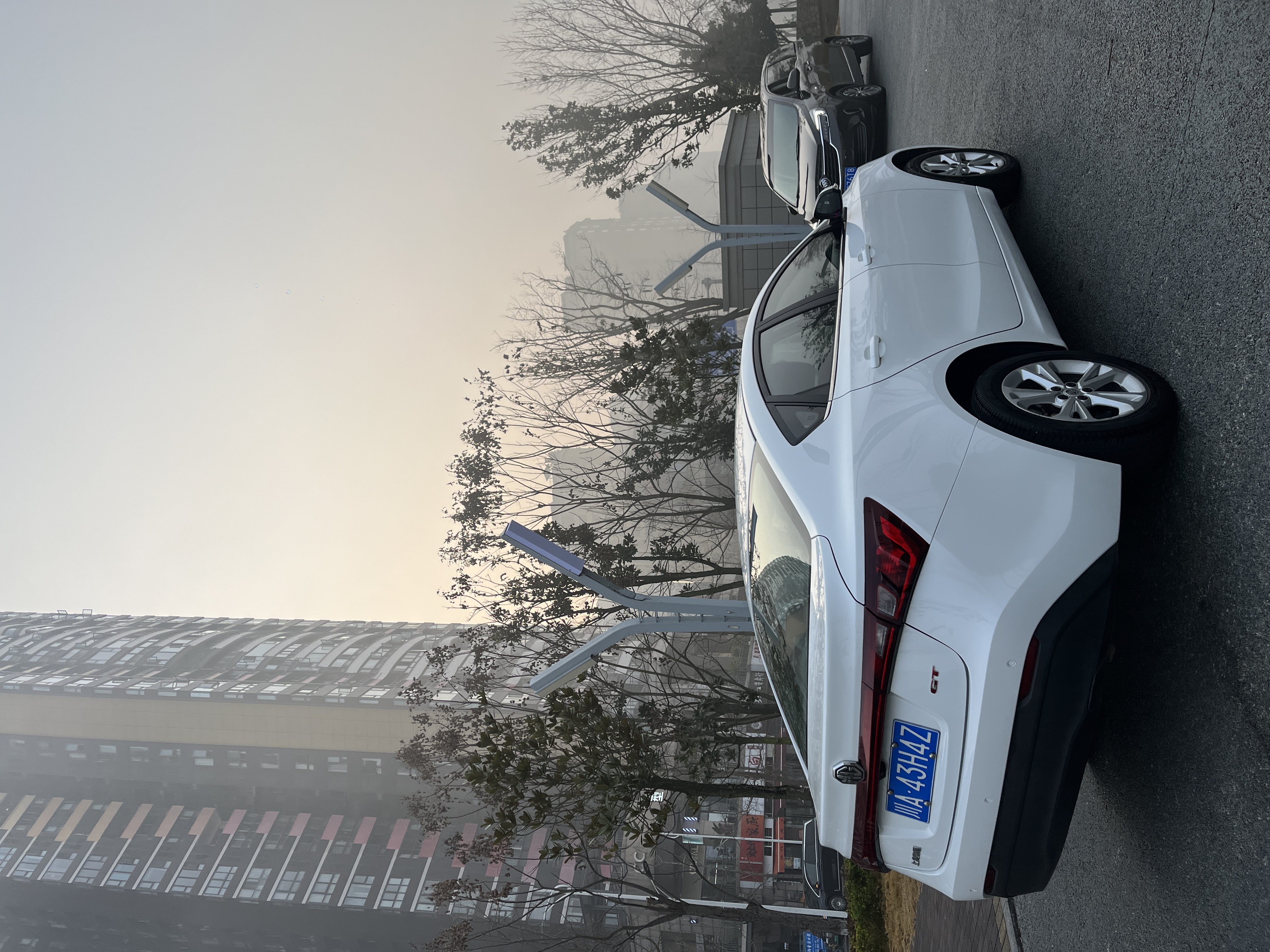 MG GT 2018 car image #4