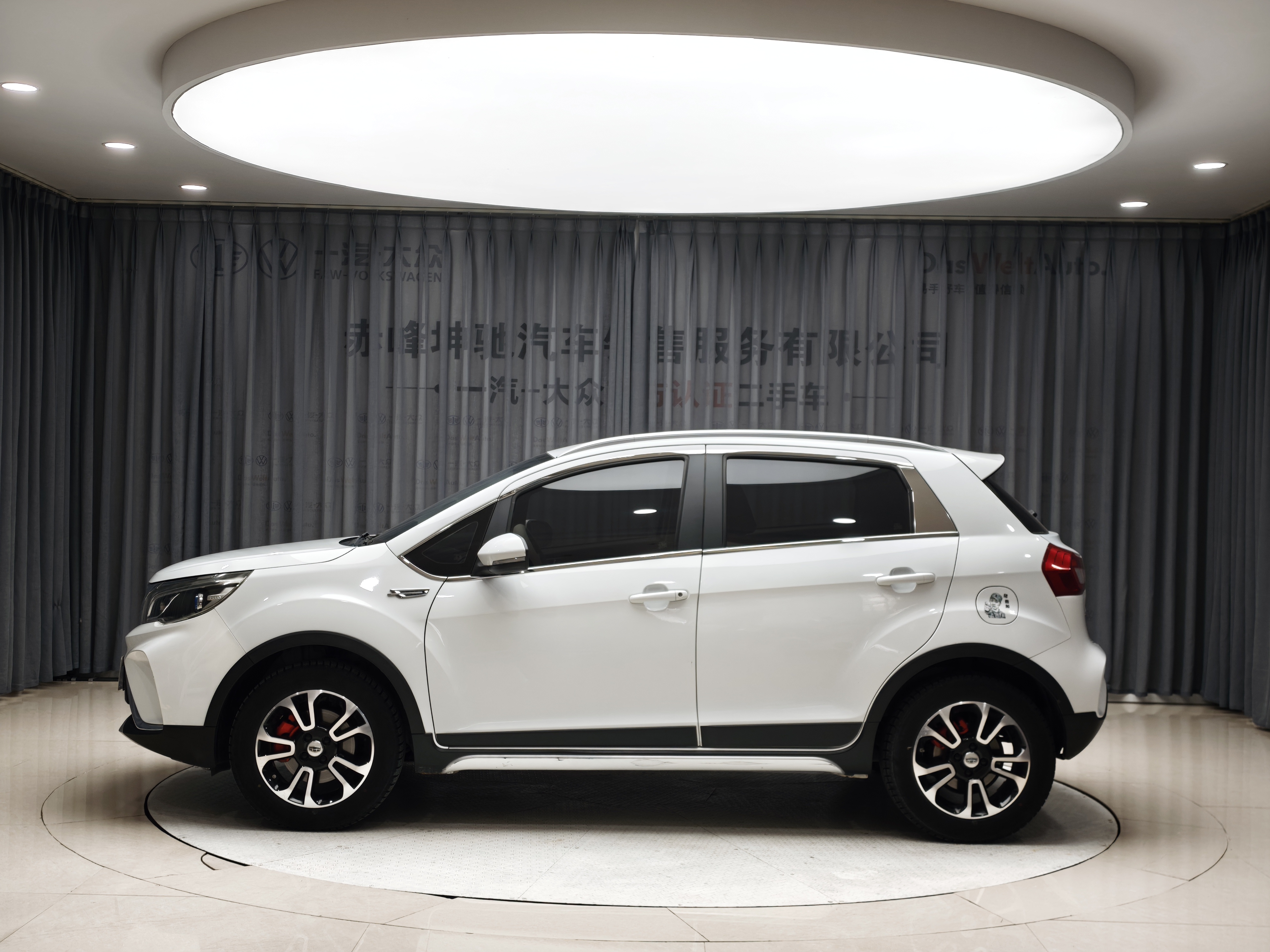 Vision X3 2018 #4 Vision X3 2018 car image #4