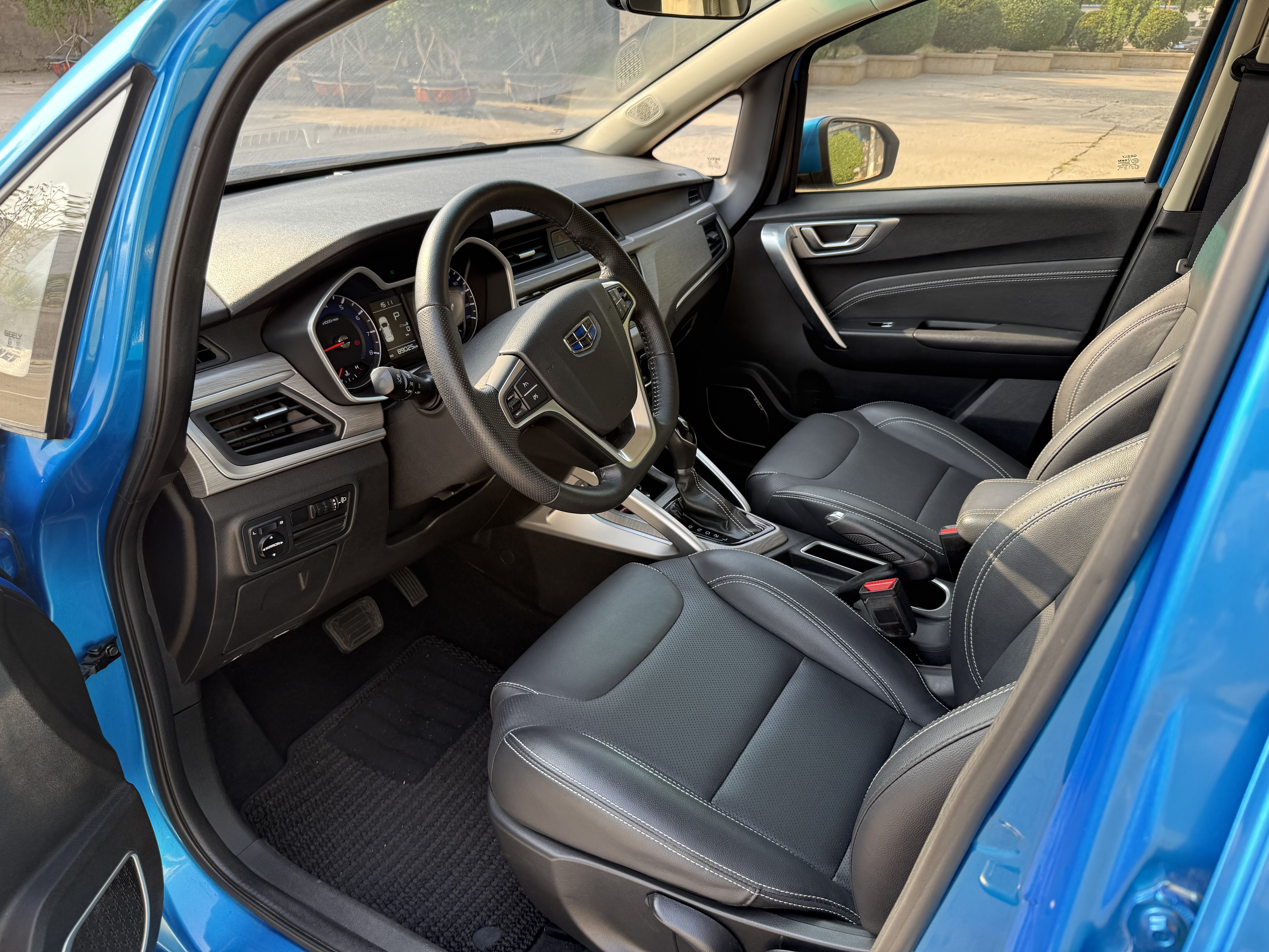 GEELY Vision X3 2018 car image #4