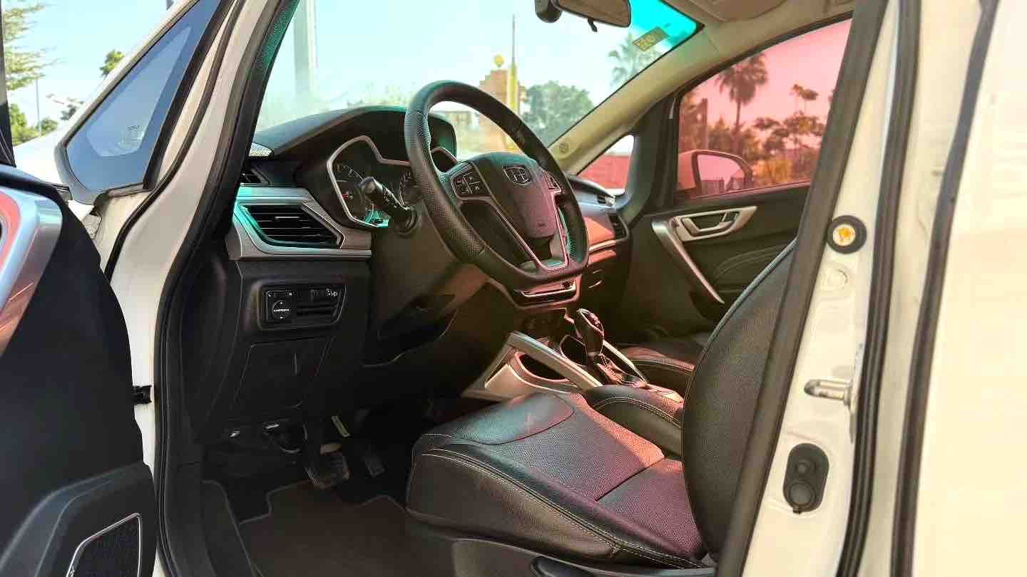 Vision X3 2019 car image #4