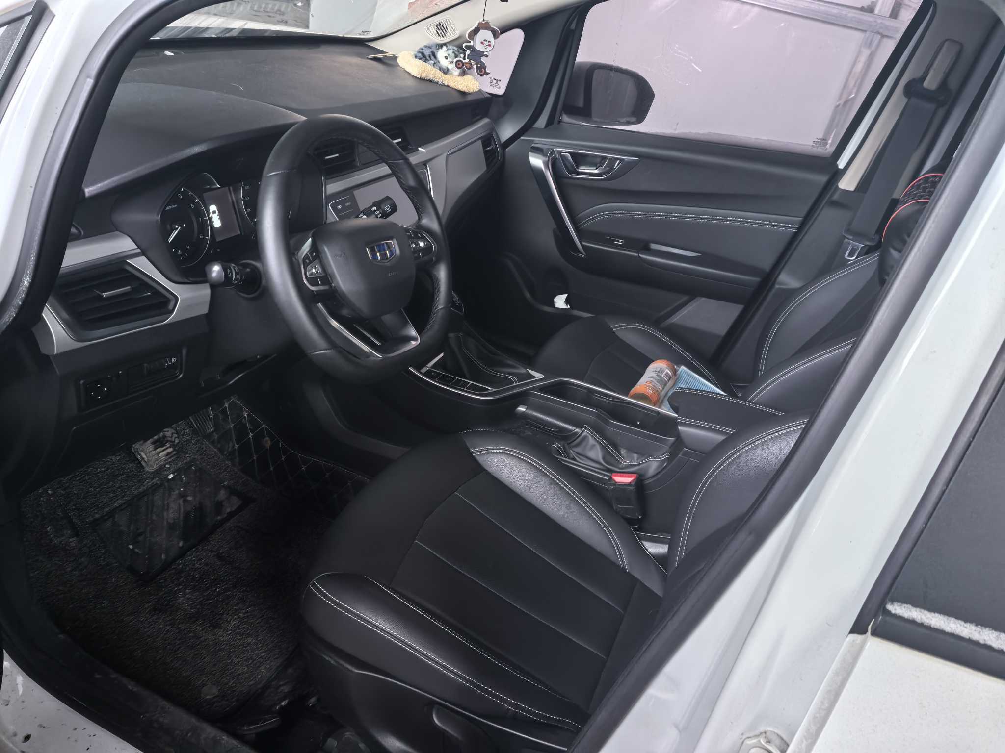 Vision X3 2020 car image #4