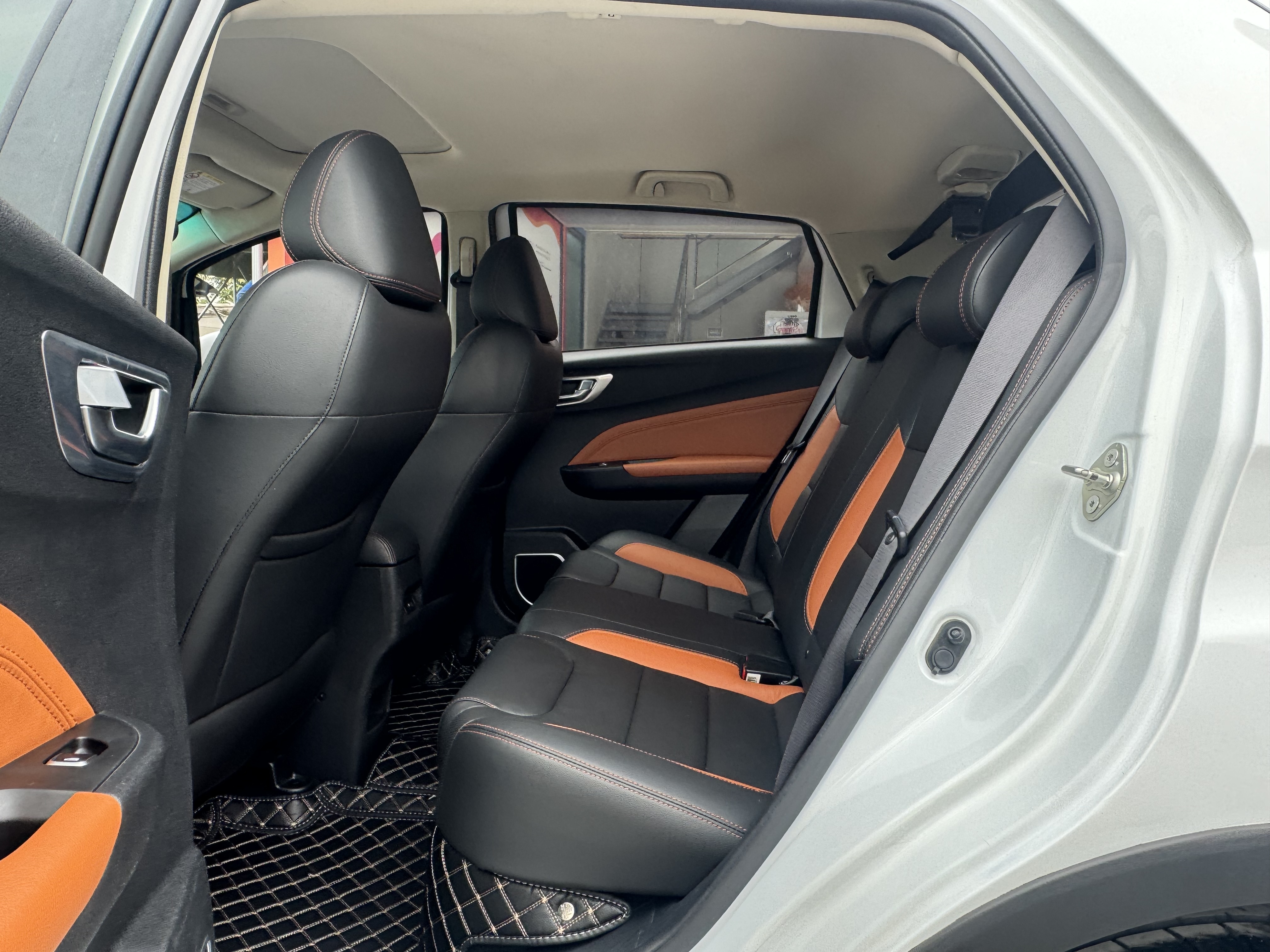 Vision X3 2017 car image #4