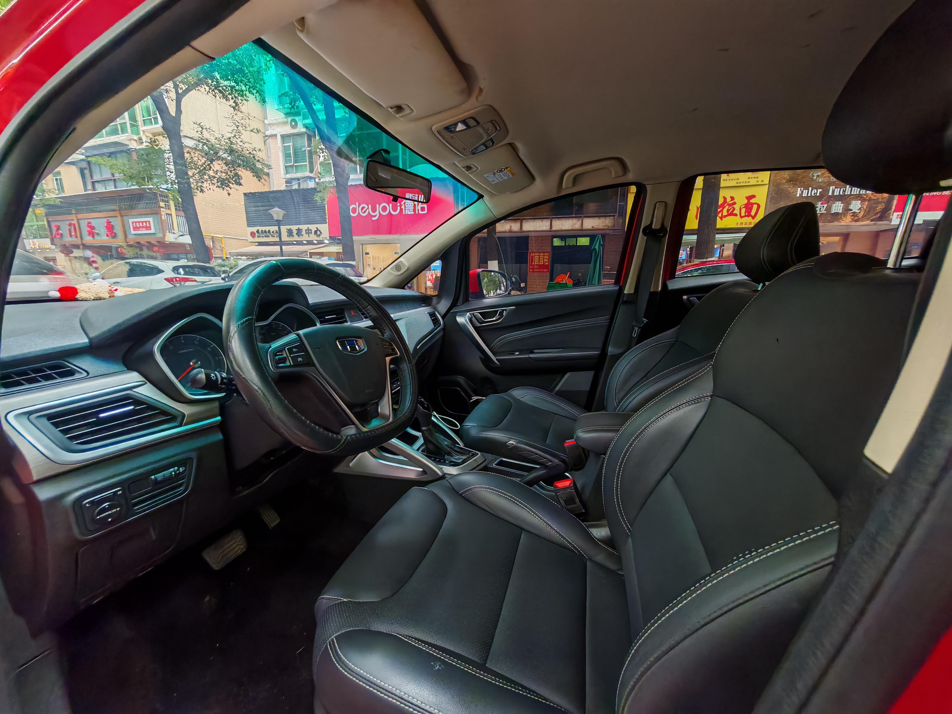 Vision X3 2018 car image #4