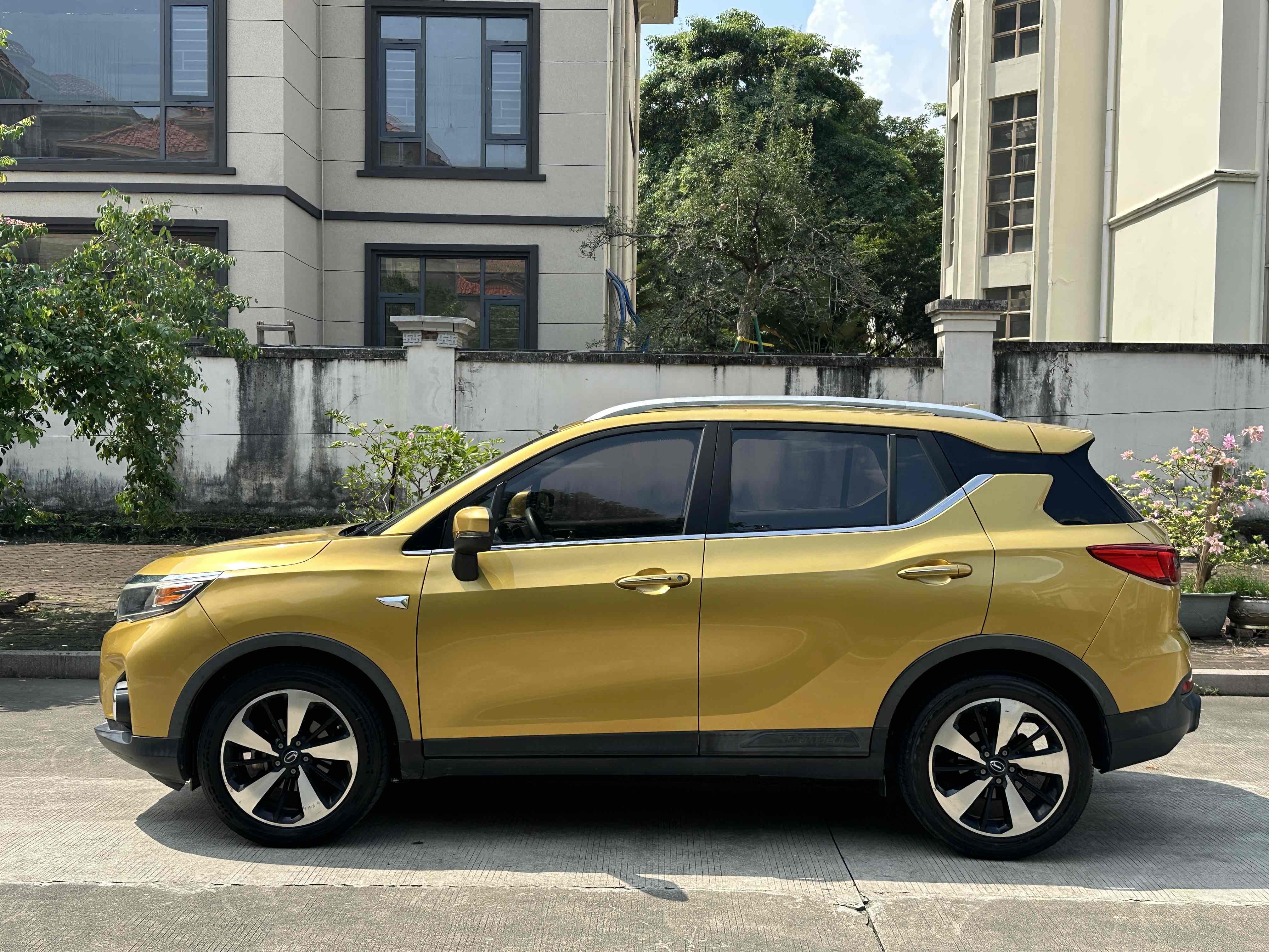 GAC Trumpchi GS3 2018 car image #4