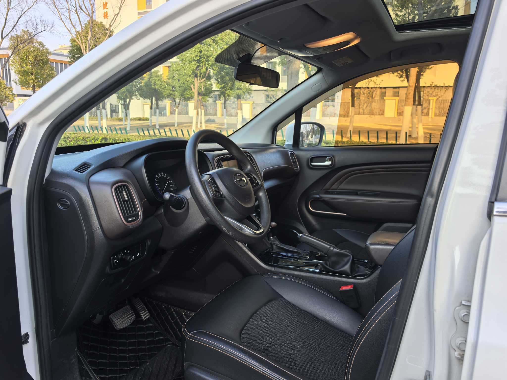 GAC Trumpchi GS3 2018 #4 GAC Trumpchi GS3 2018 car image #4