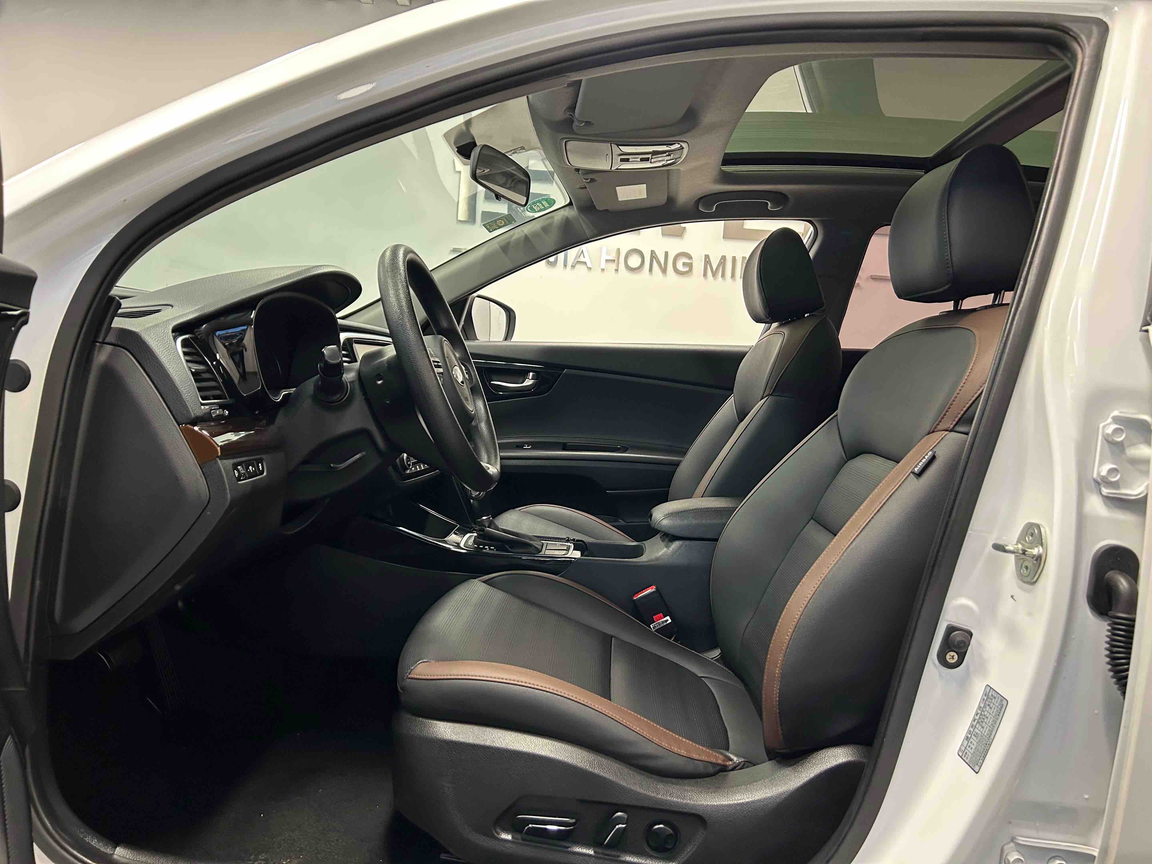 Kia K5 2019 immagine di auto #4