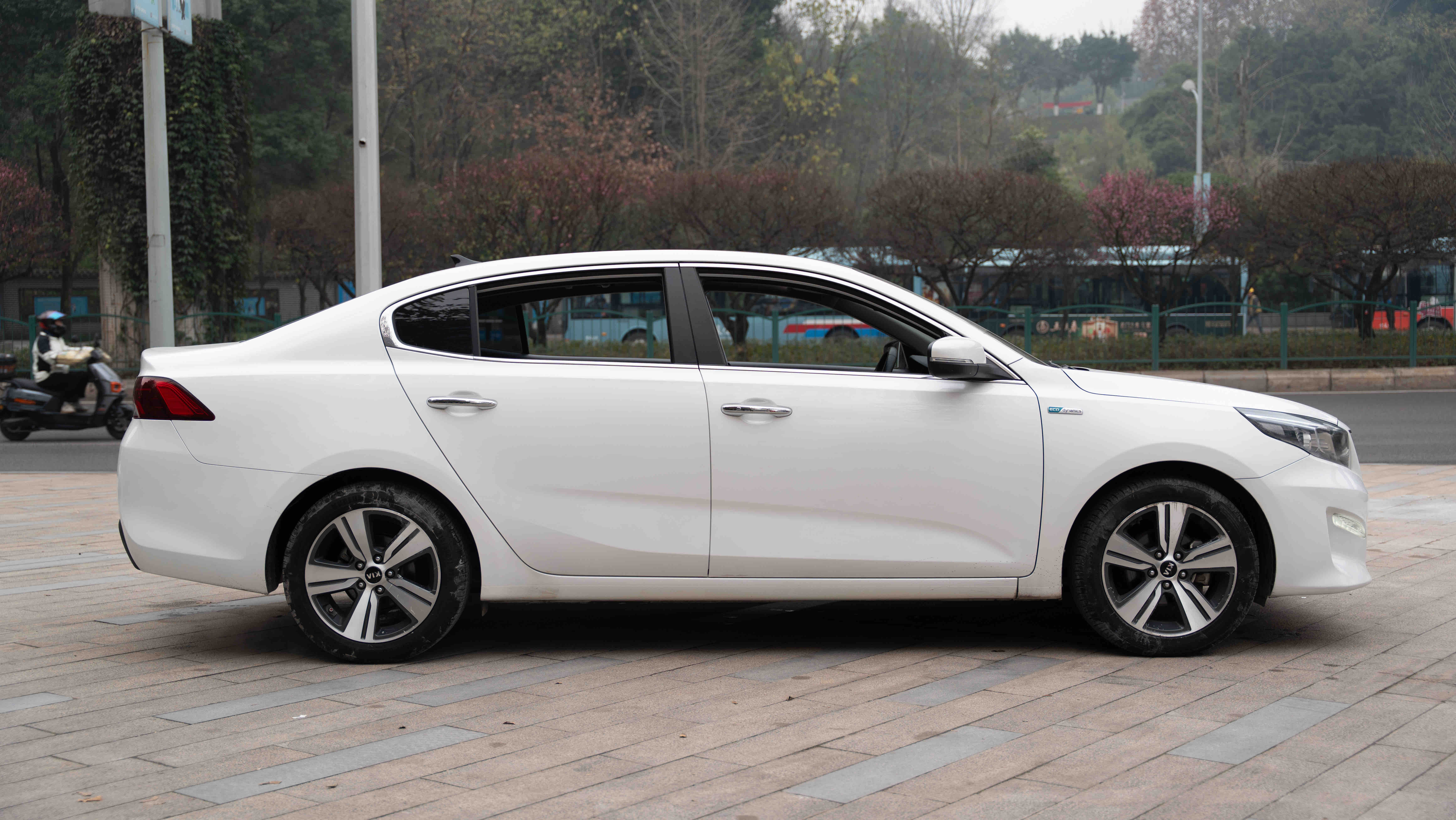 Kia K5 2019 immagine di auto #4