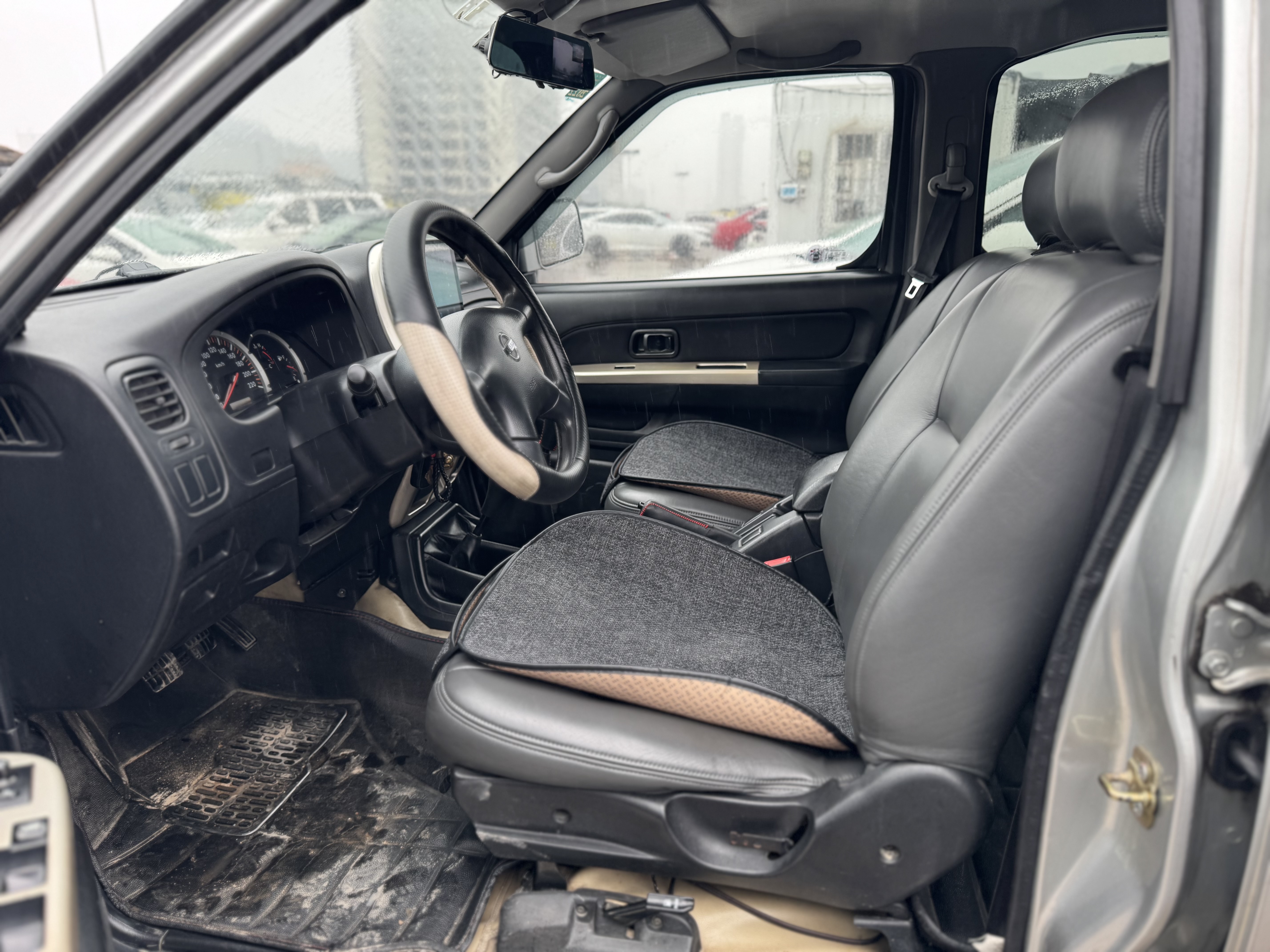 日产 日产帕拉丁 2011 汽车图片 #4