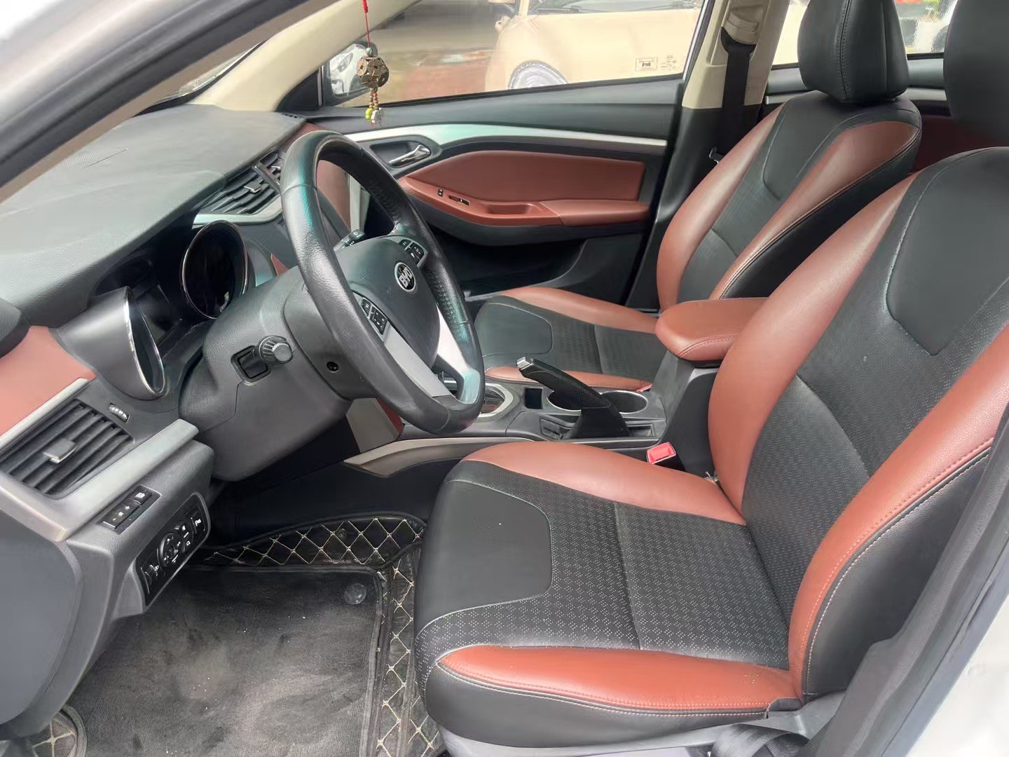 BYD SuRui 2015 car image #4