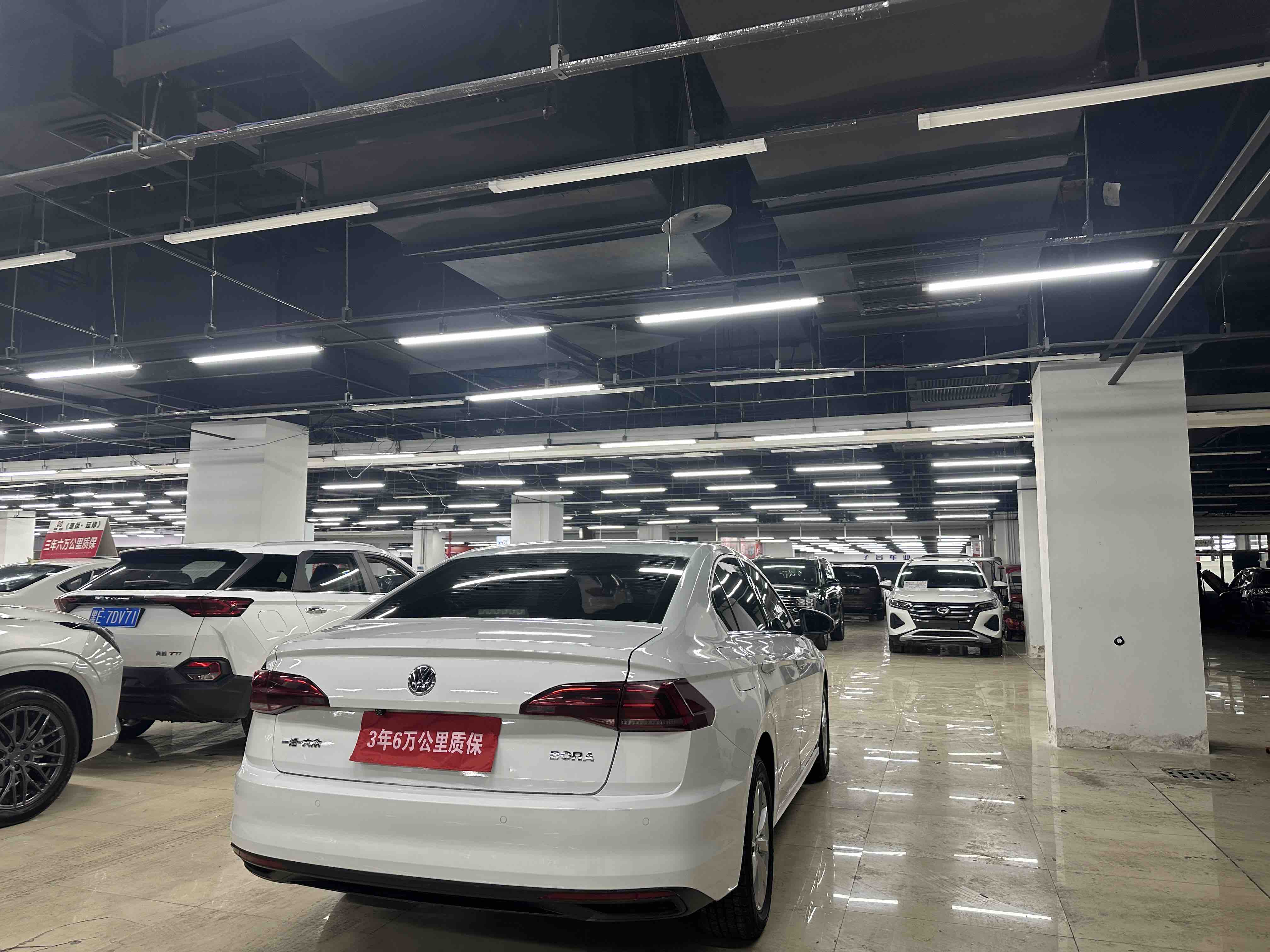 Volkswagen Bora 2018 car image #4