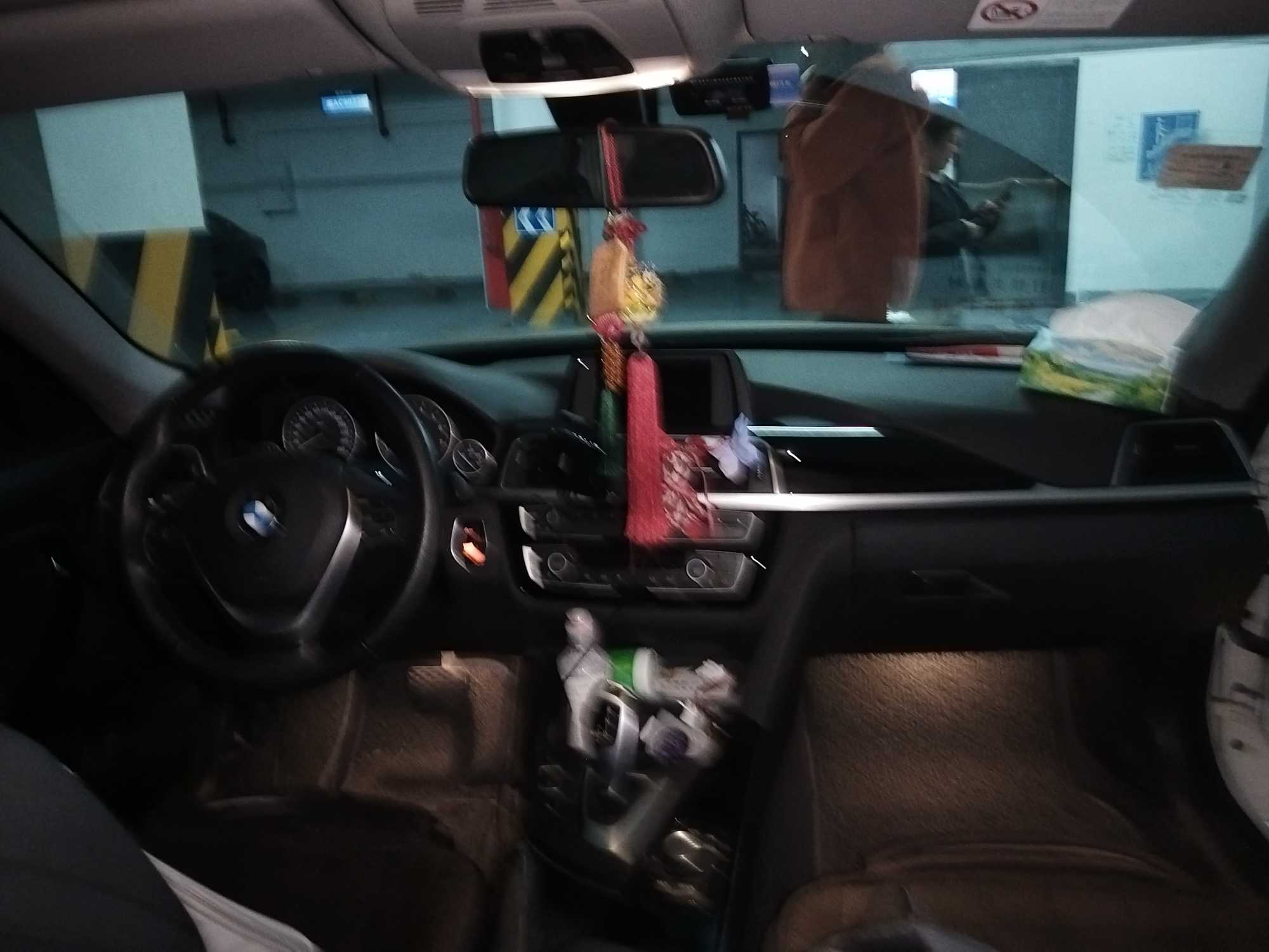 BMW 3 Series GT 2018 immagine di auto #4