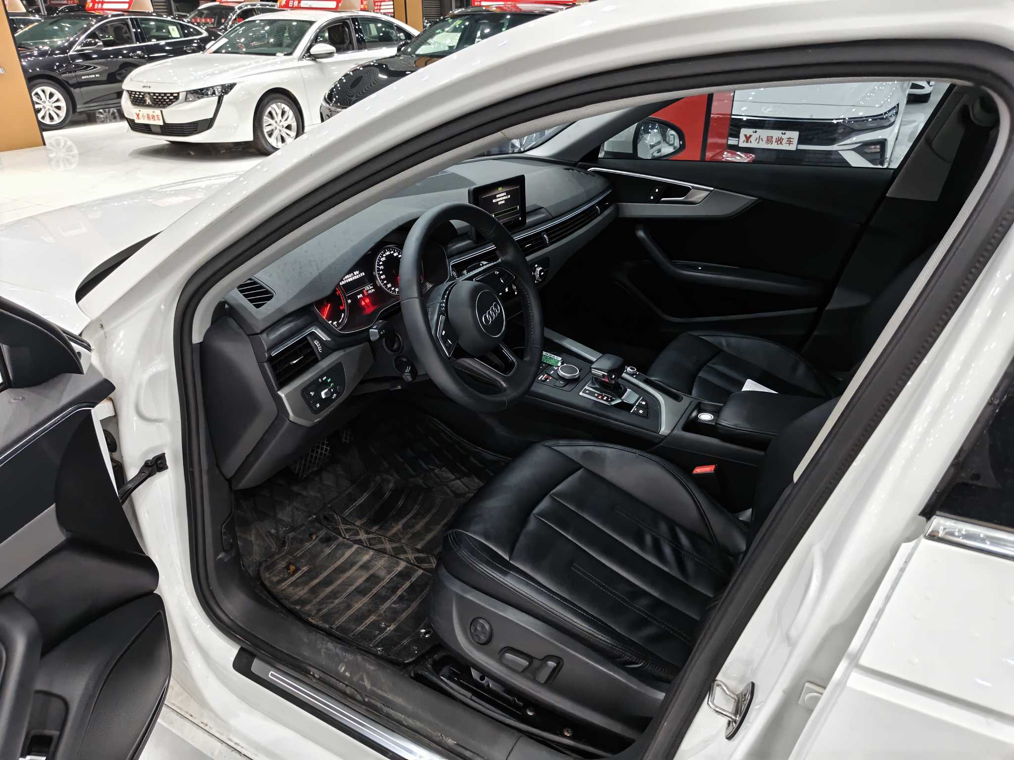 Audi A4L 2019 car image #4