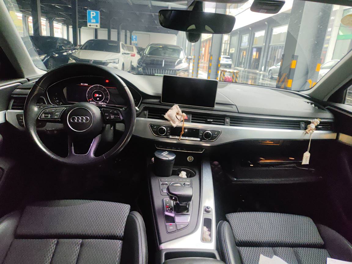 Audi A4L 2018 #4 Audi A4L 2018 car image #4