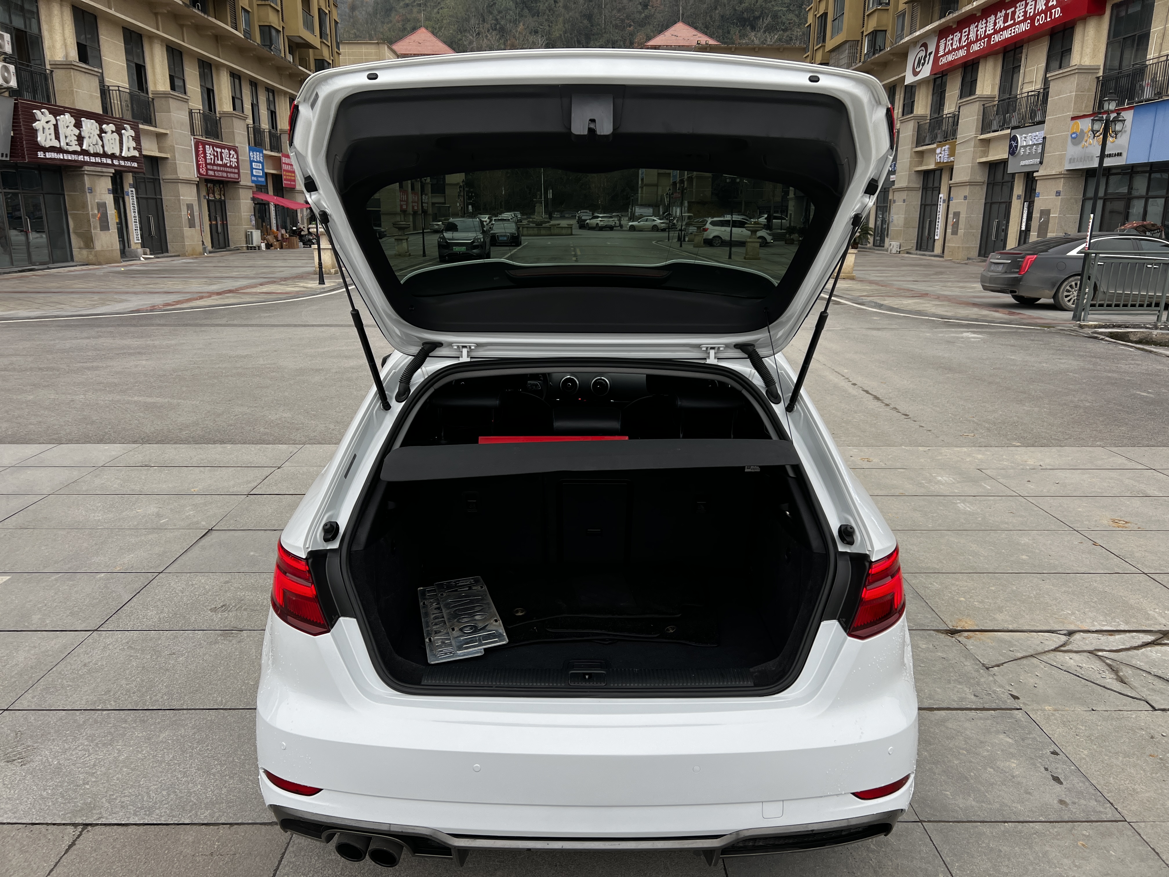 Audi A3 2018 car image #4