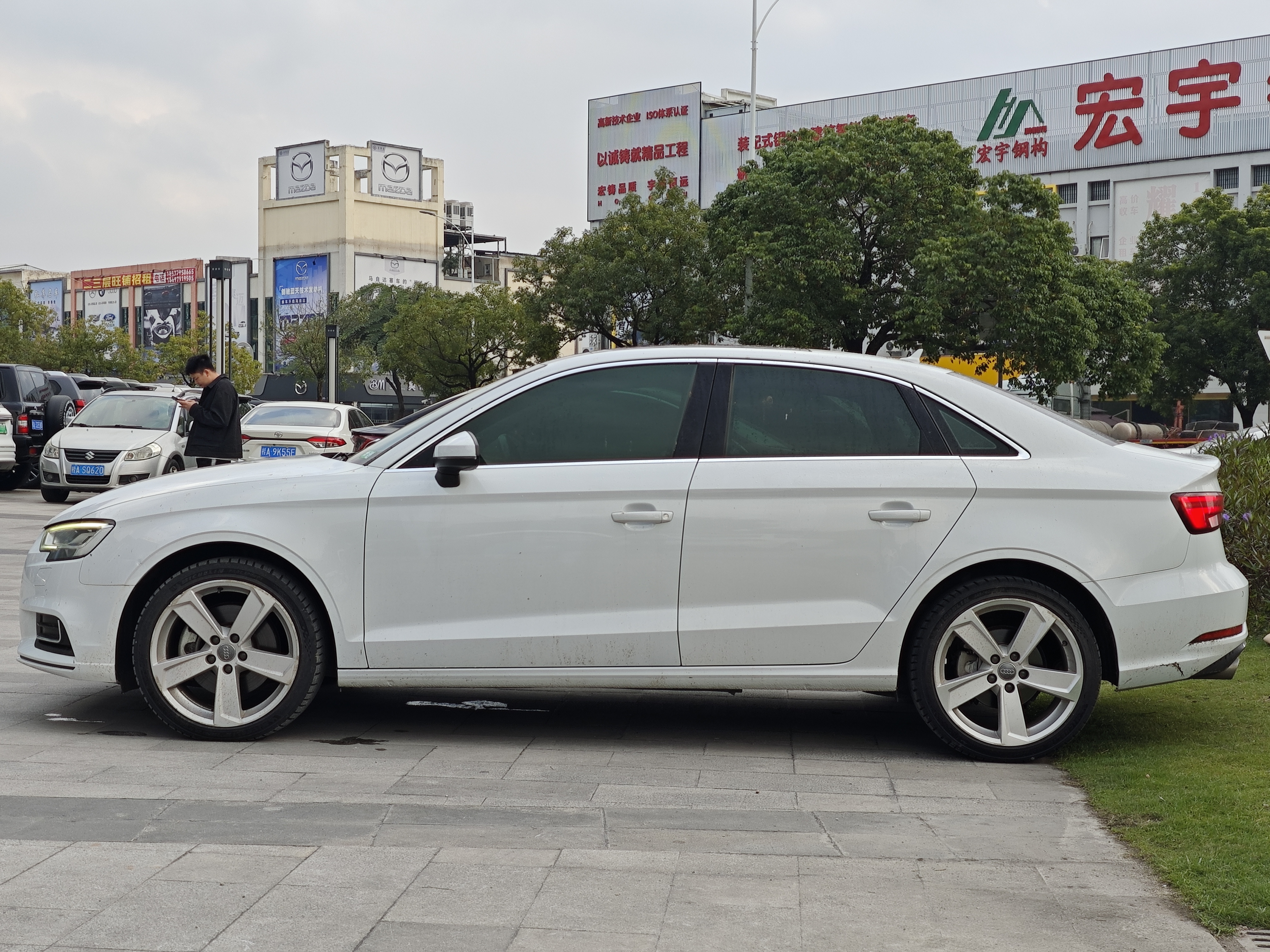 Audi A3 2018 car image #4