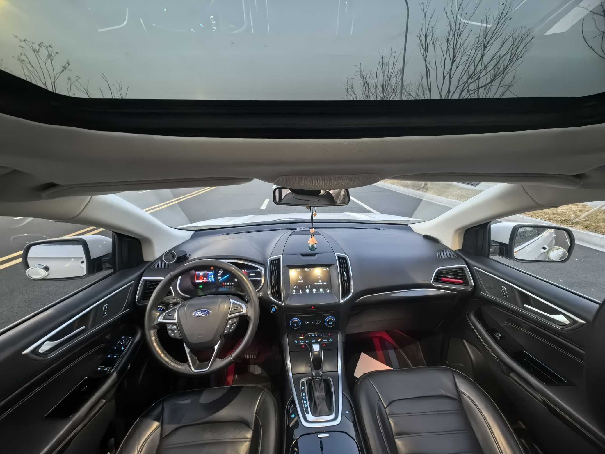 Ford Edge 2018 #4 Ford Edge 2018 car image #4