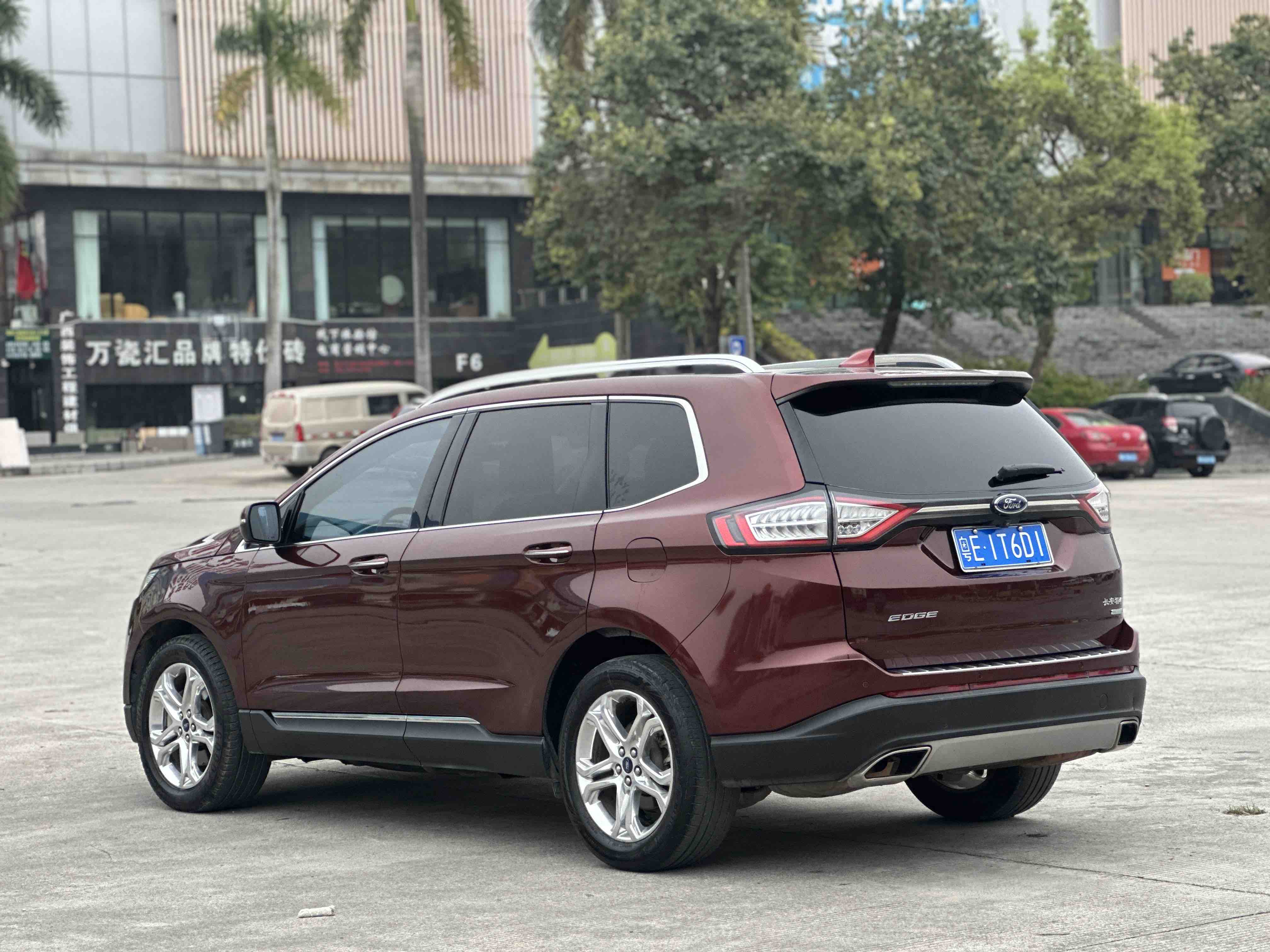 Ford Edge 2018 car image #4