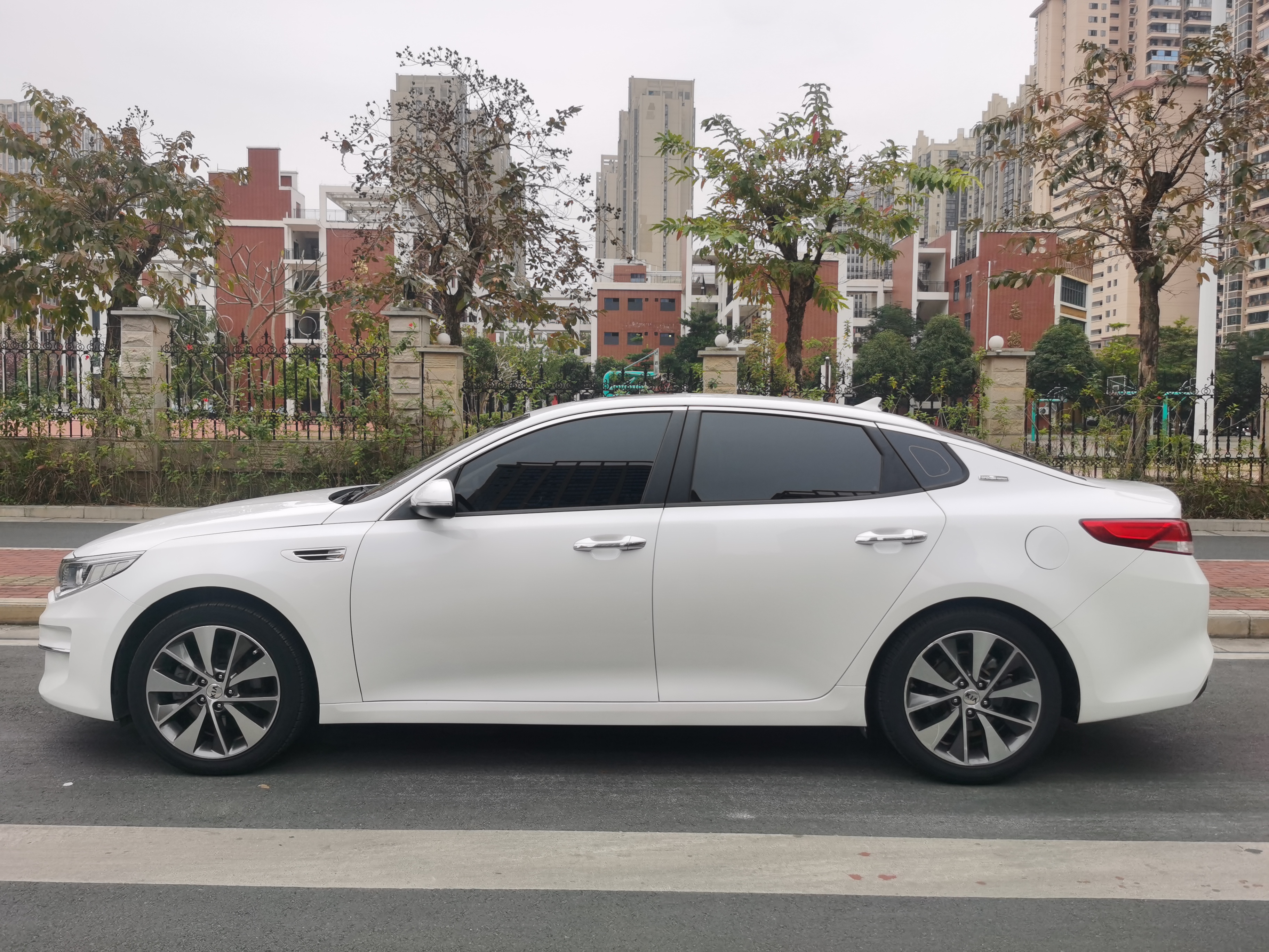 Kia K5 2018 #4 Kia K5 2018 car image #4