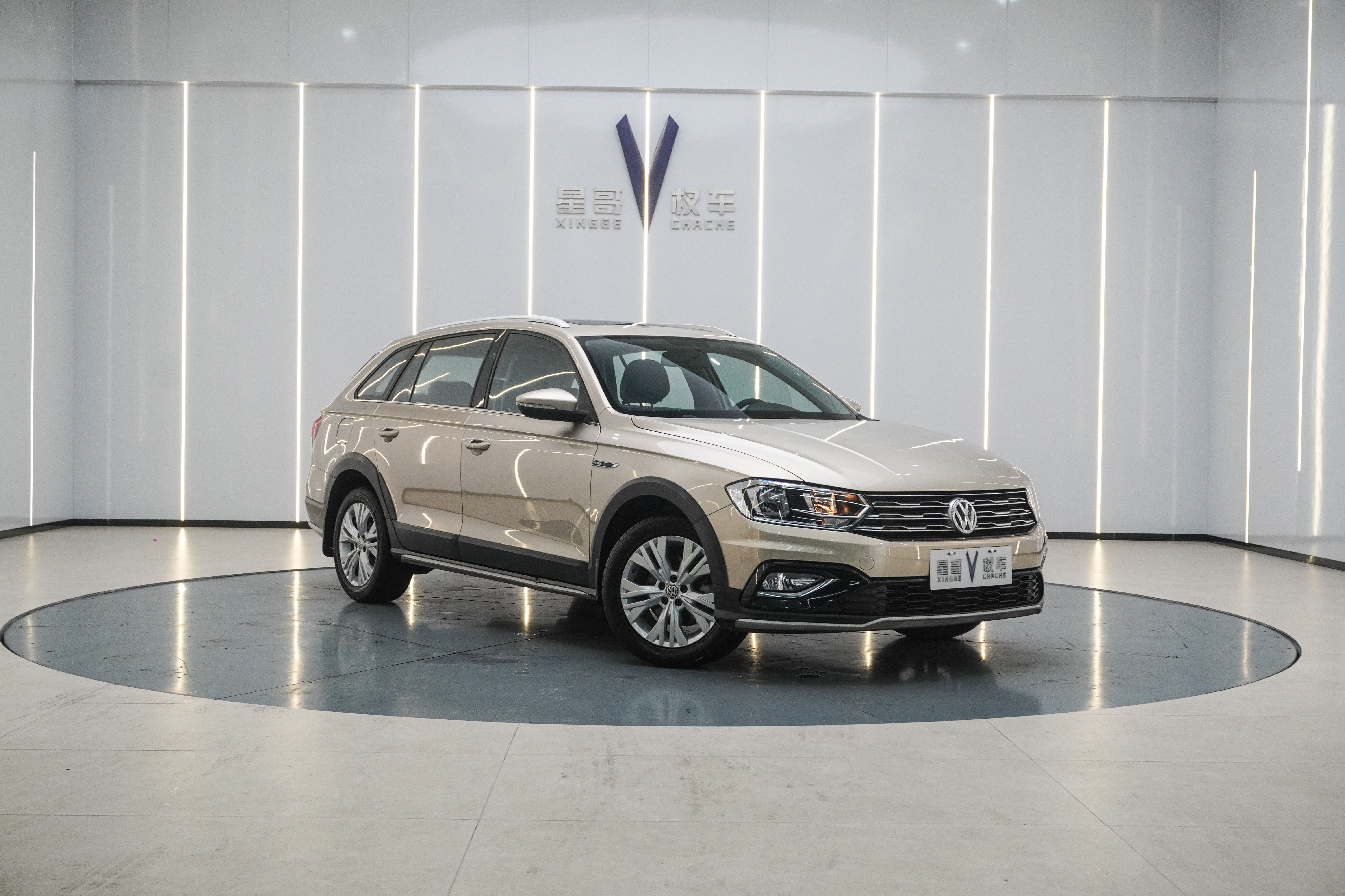 Volkswagen C-Trek 2018 immagine di auto #4