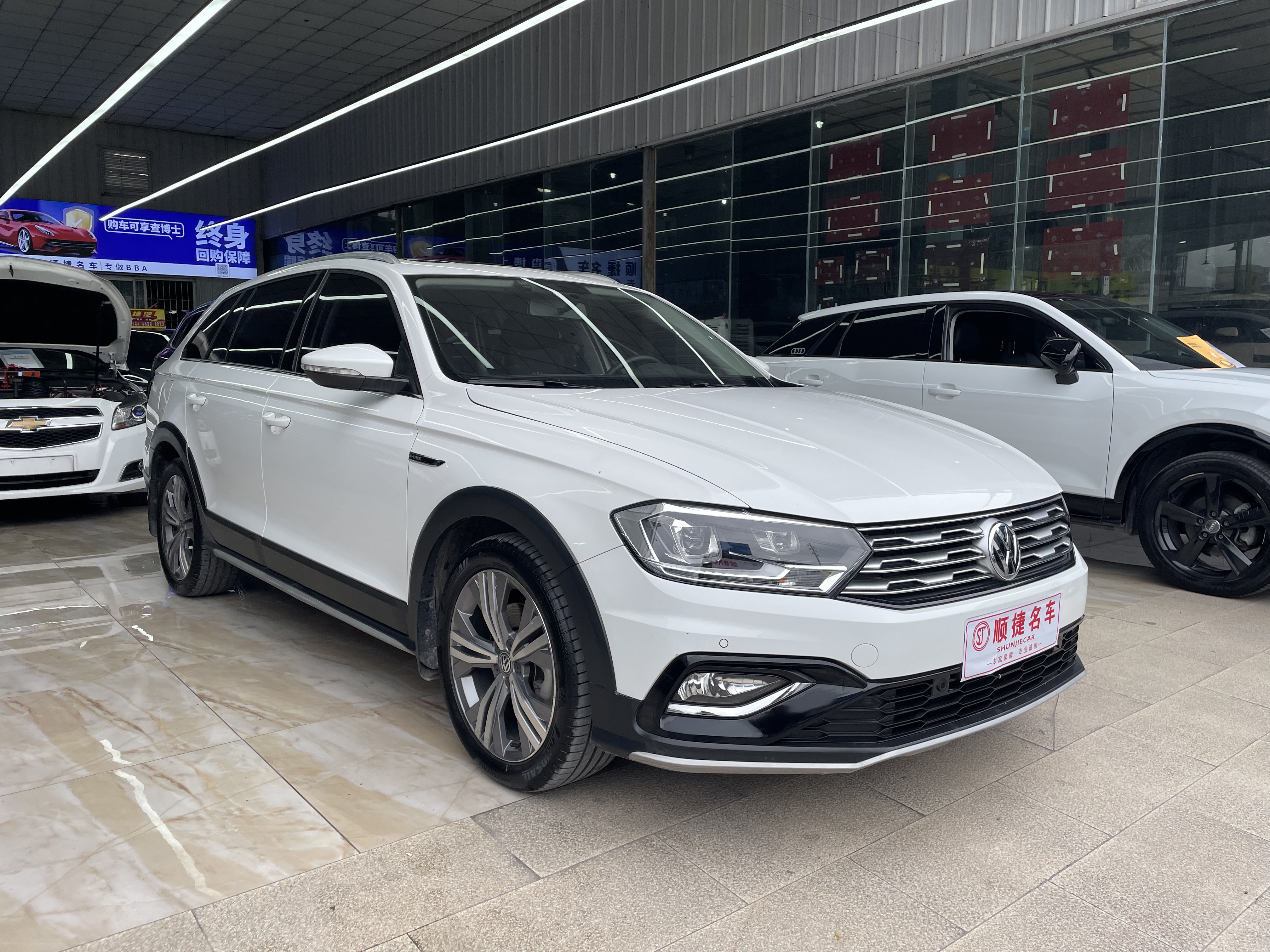 Volkswagen C-Trek 2018 immagine di auto #4