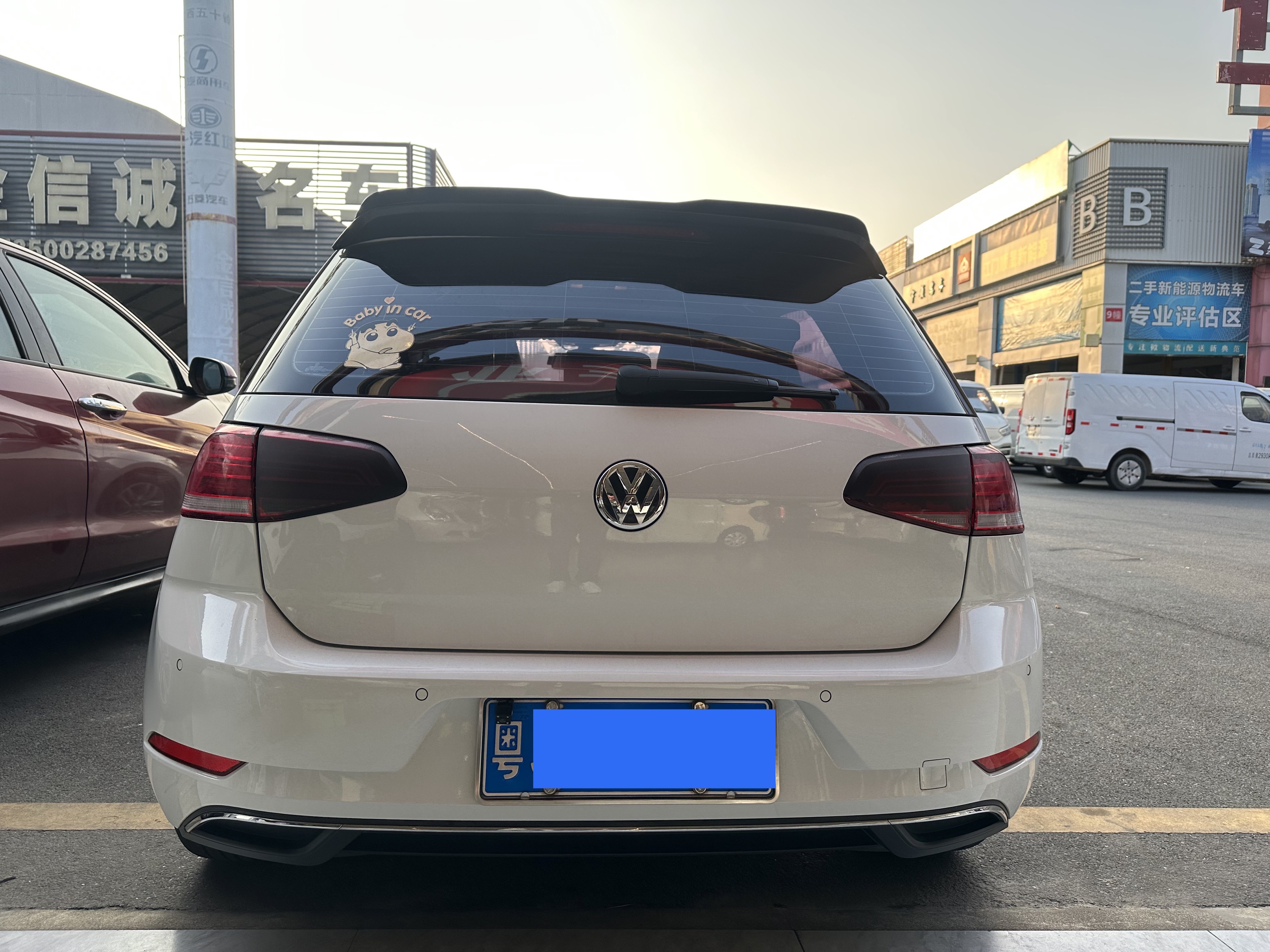 Volkswagen Golf 2019 car image #4