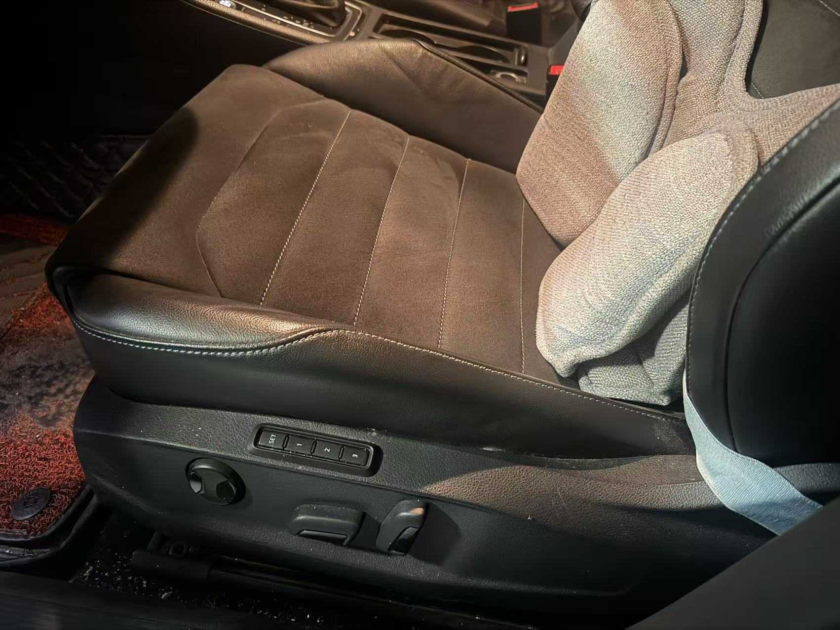 Volkswagen Golf 2018 immagine di auto #4