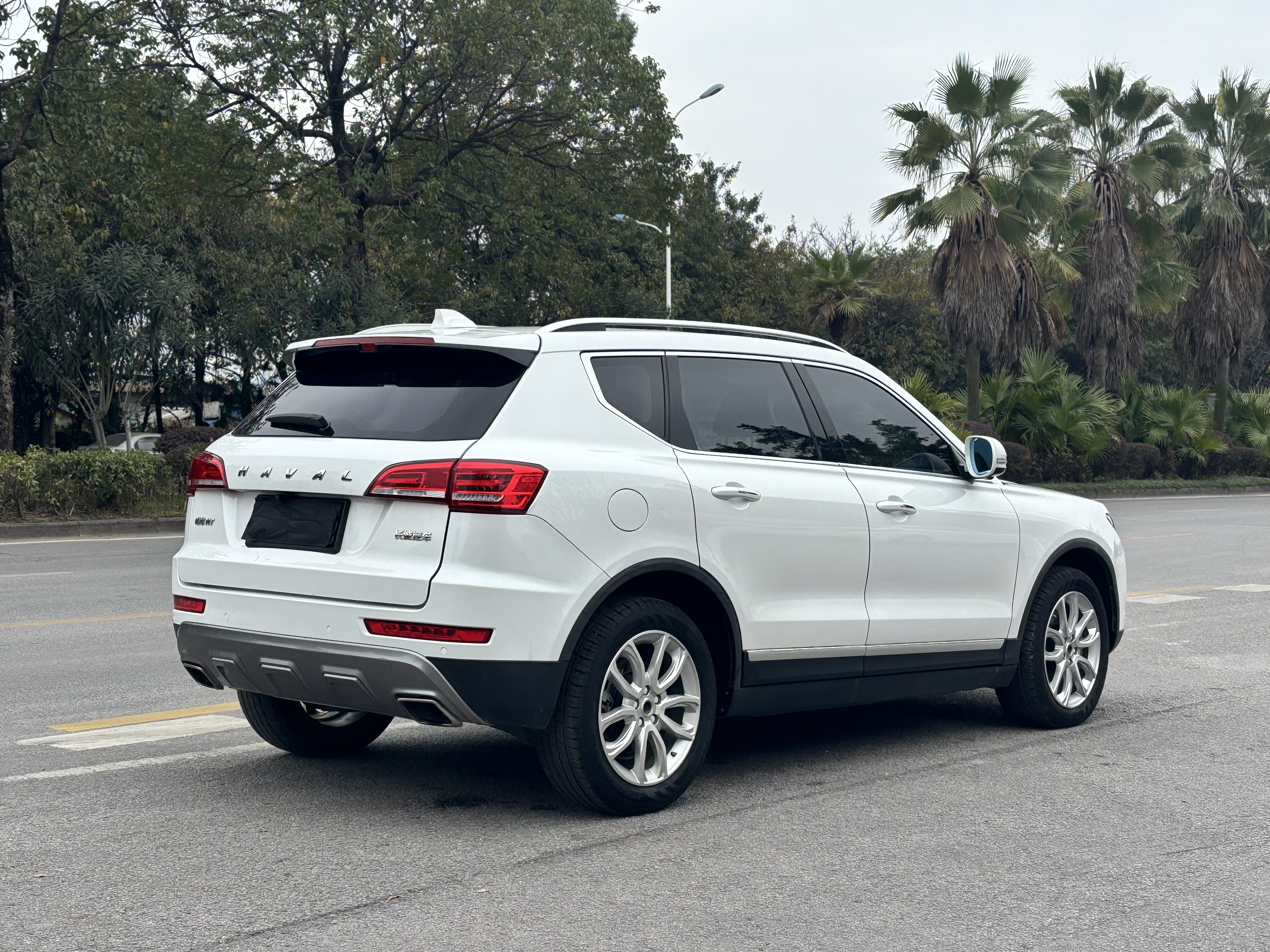 Haval H7 2018 #4 Haval H7 2018 car image #4