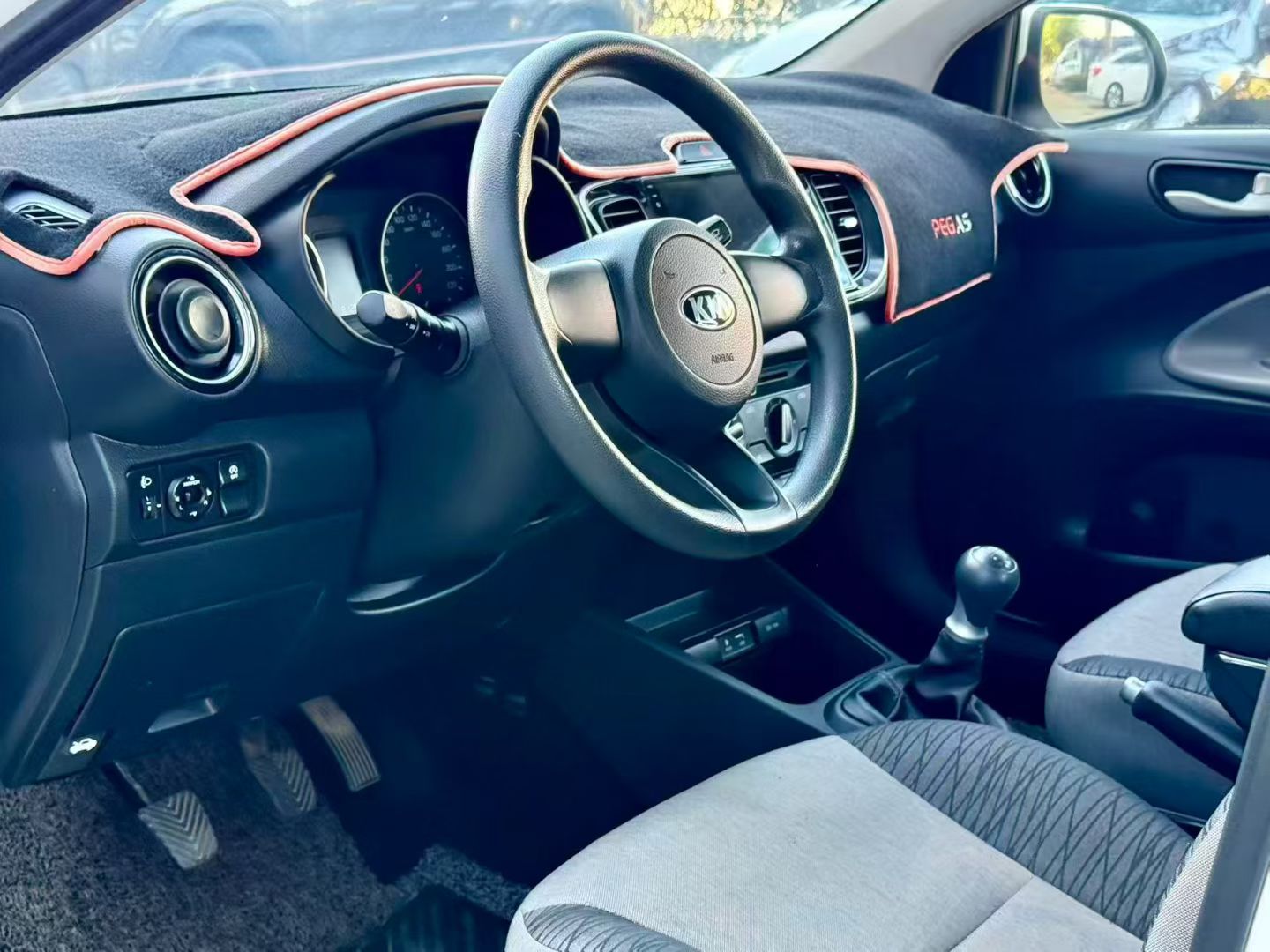 Kia Pegas 2019 image de voiture #4