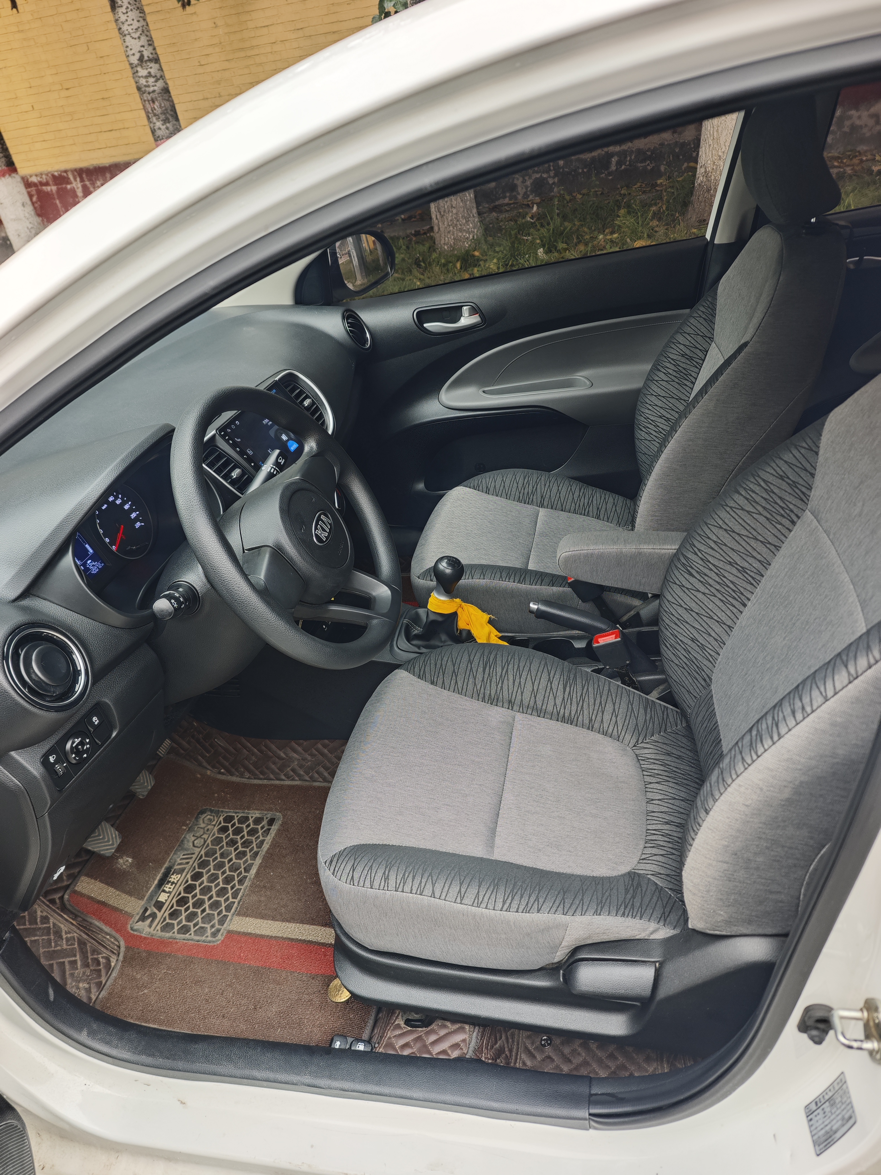 Kia 2019 car image #4