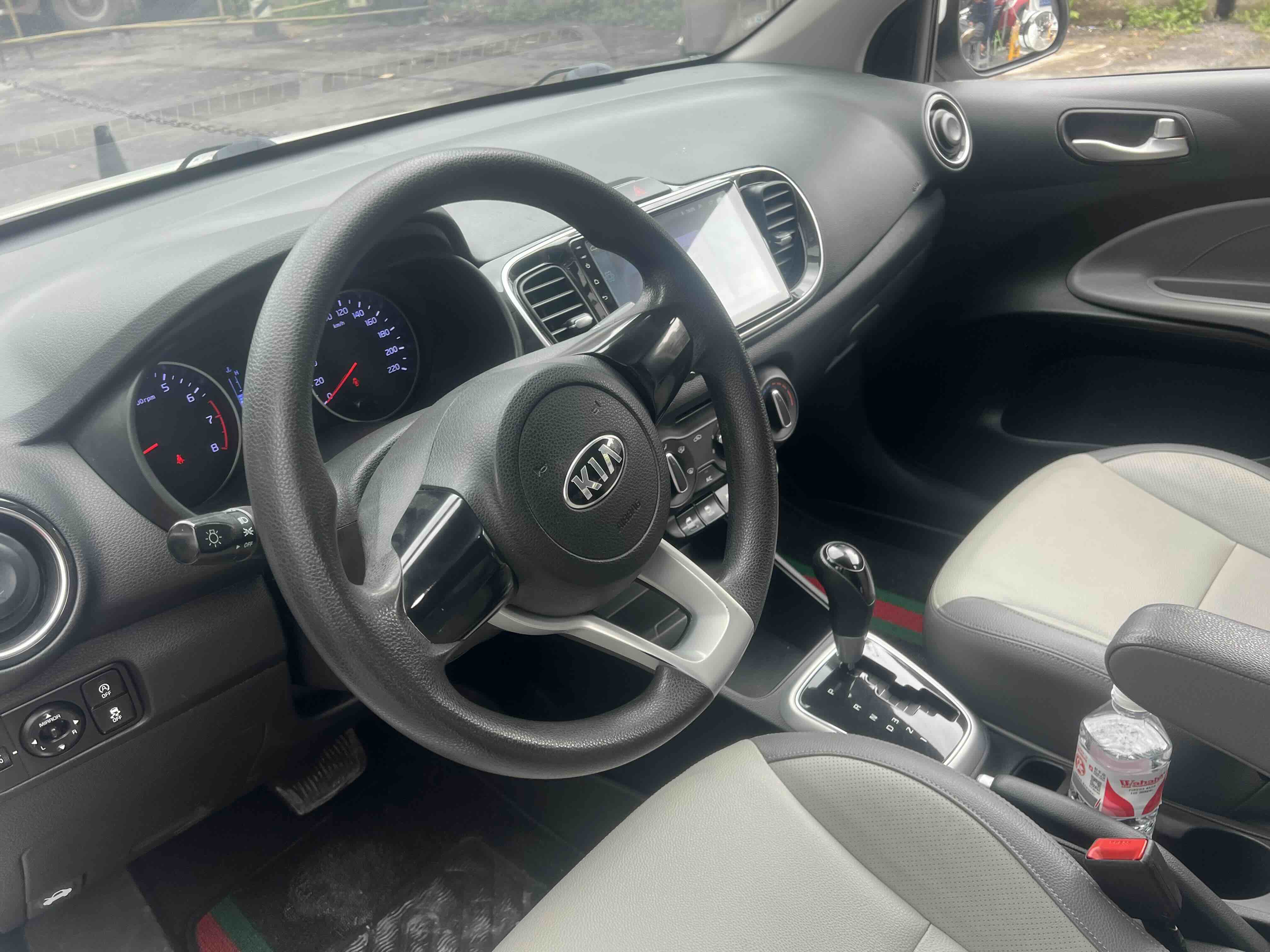 起亚 焕驰 2018 汽车图片 #4