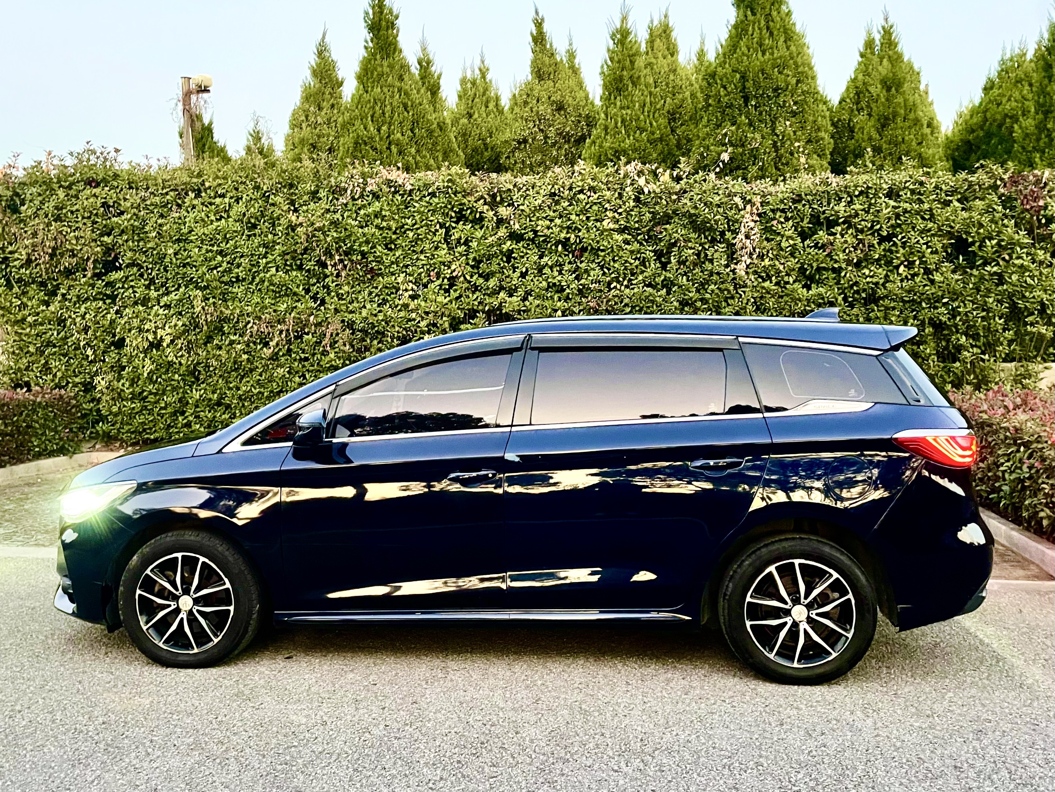 BYD Song MAX 2018 car image #4