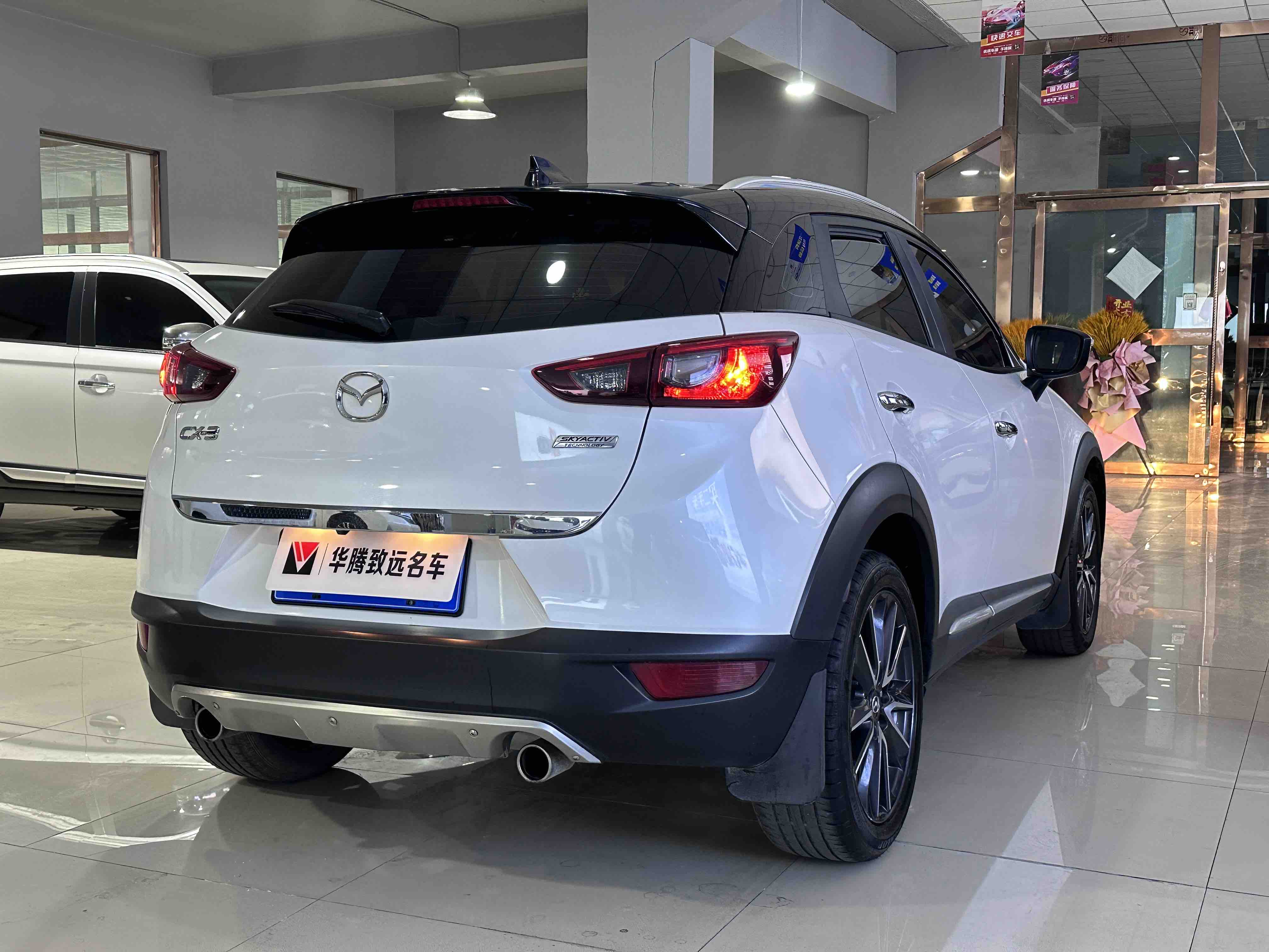 Mazda CX-3 2018 صورة سيارة #4