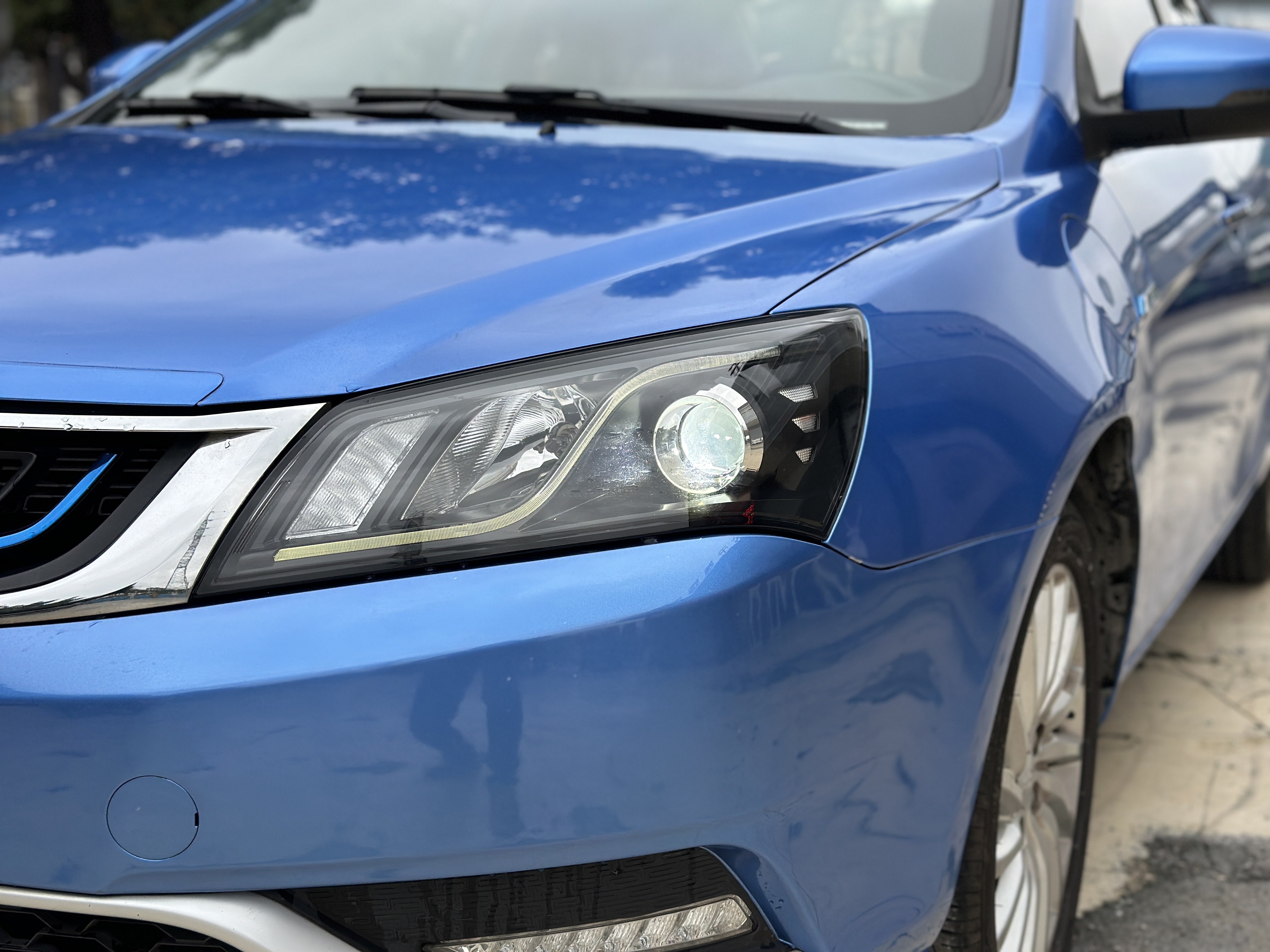 GEELY 2018 #4 GEELY 2018 car image #4