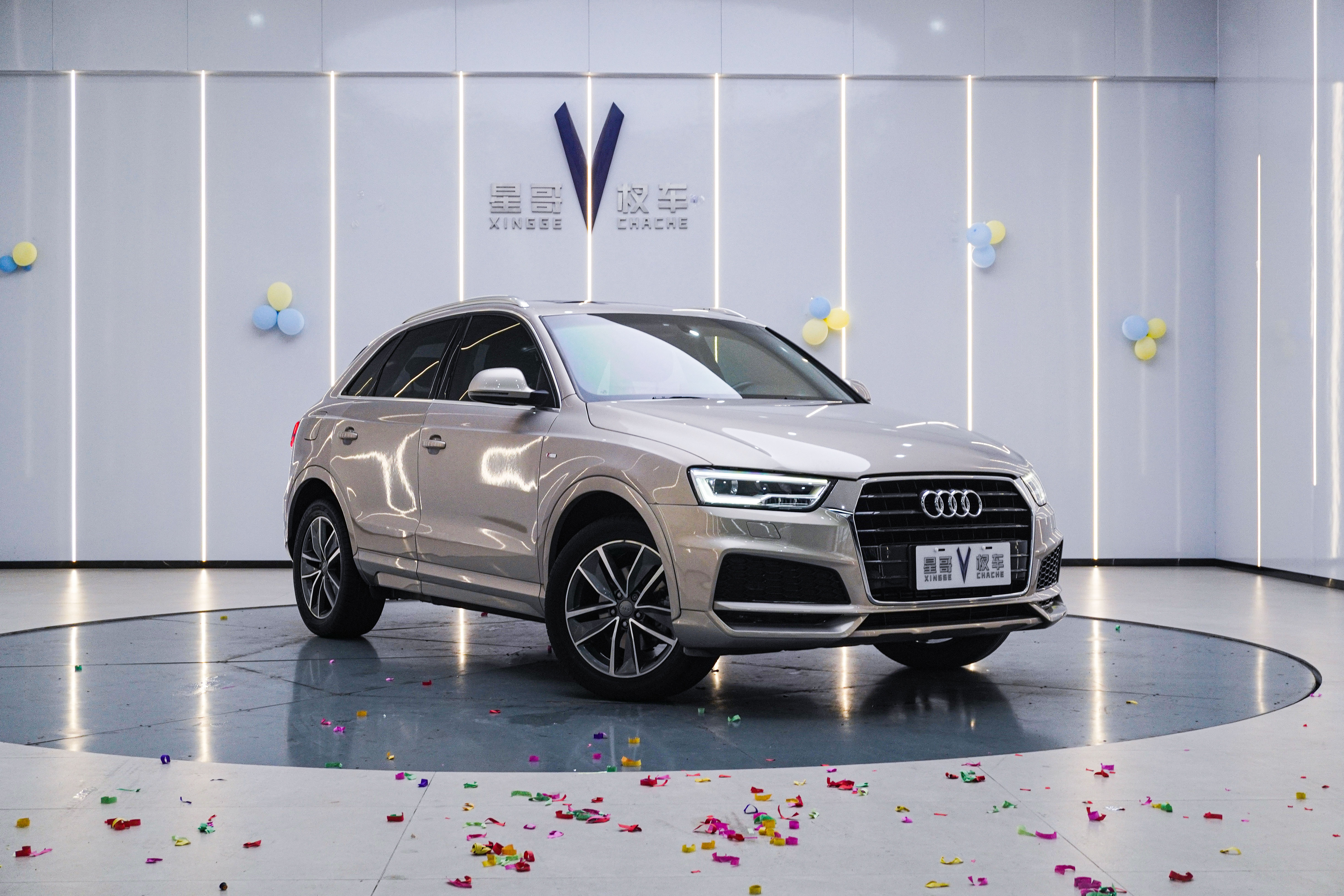 Audi Q3 2018 car image #4