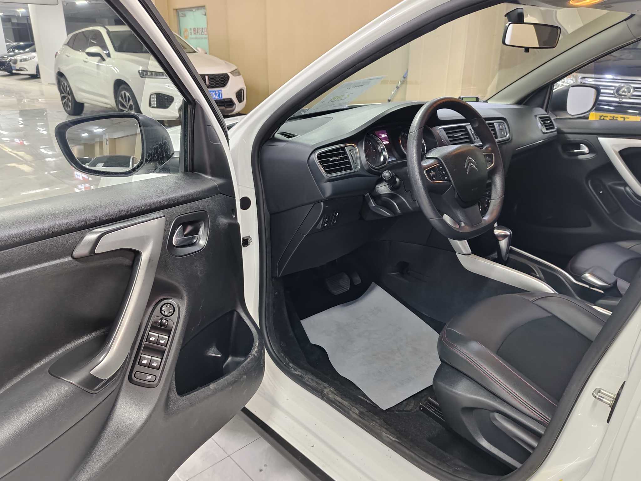 Citroen C3-XR 2017 car image #4