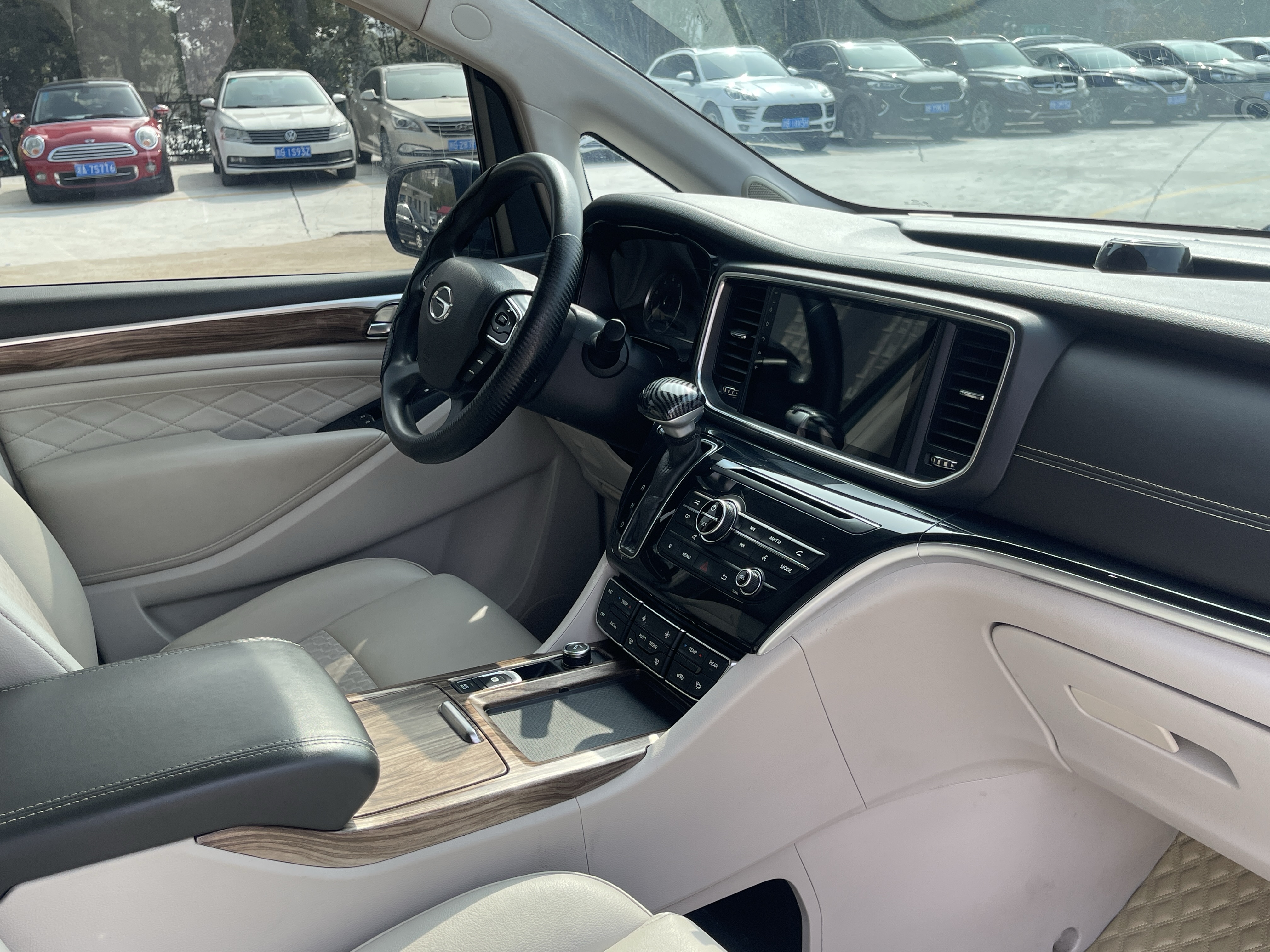GAC Trumpchi 2018 car image #4