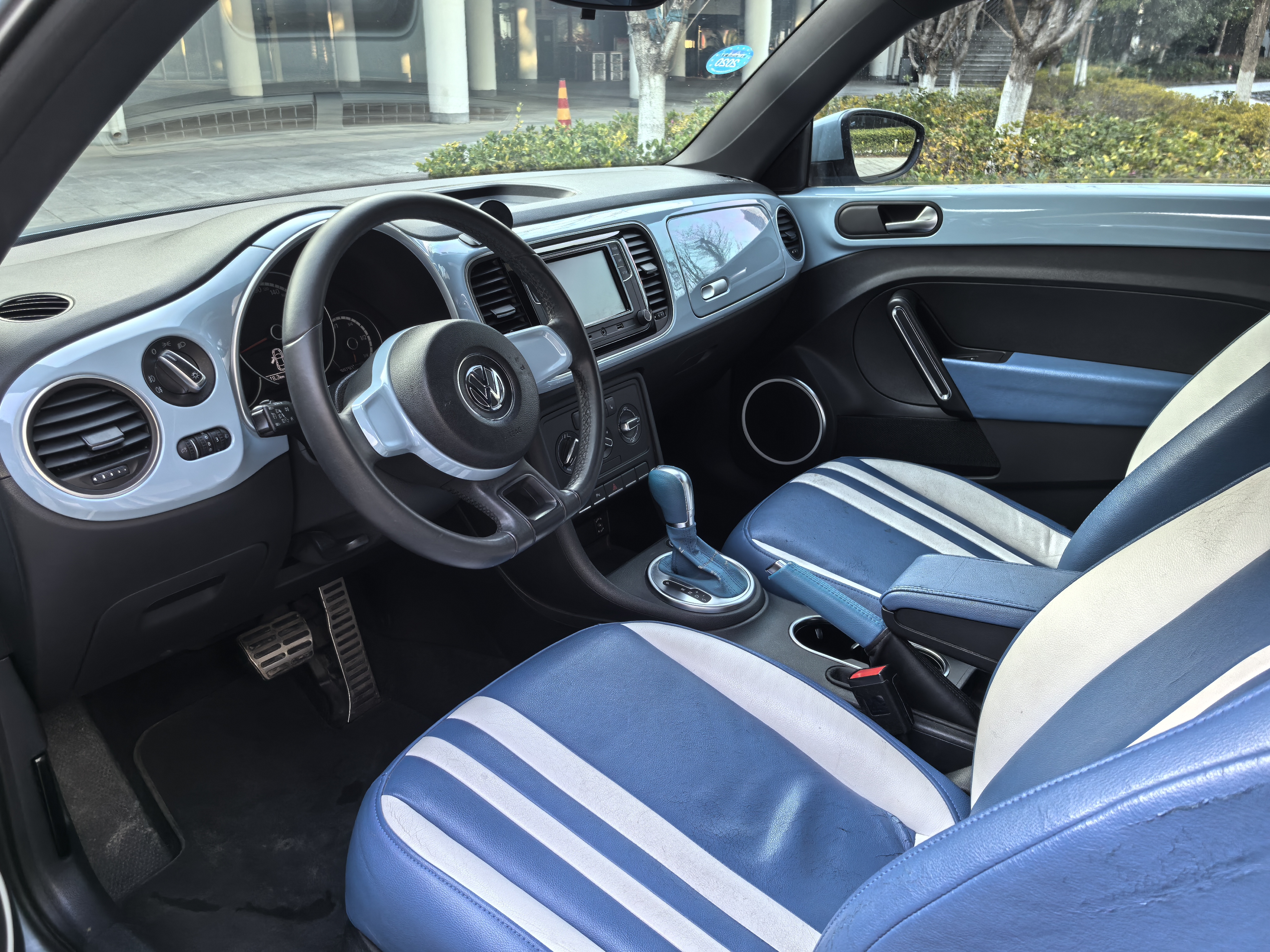 Volkswagen 2015 car image #4