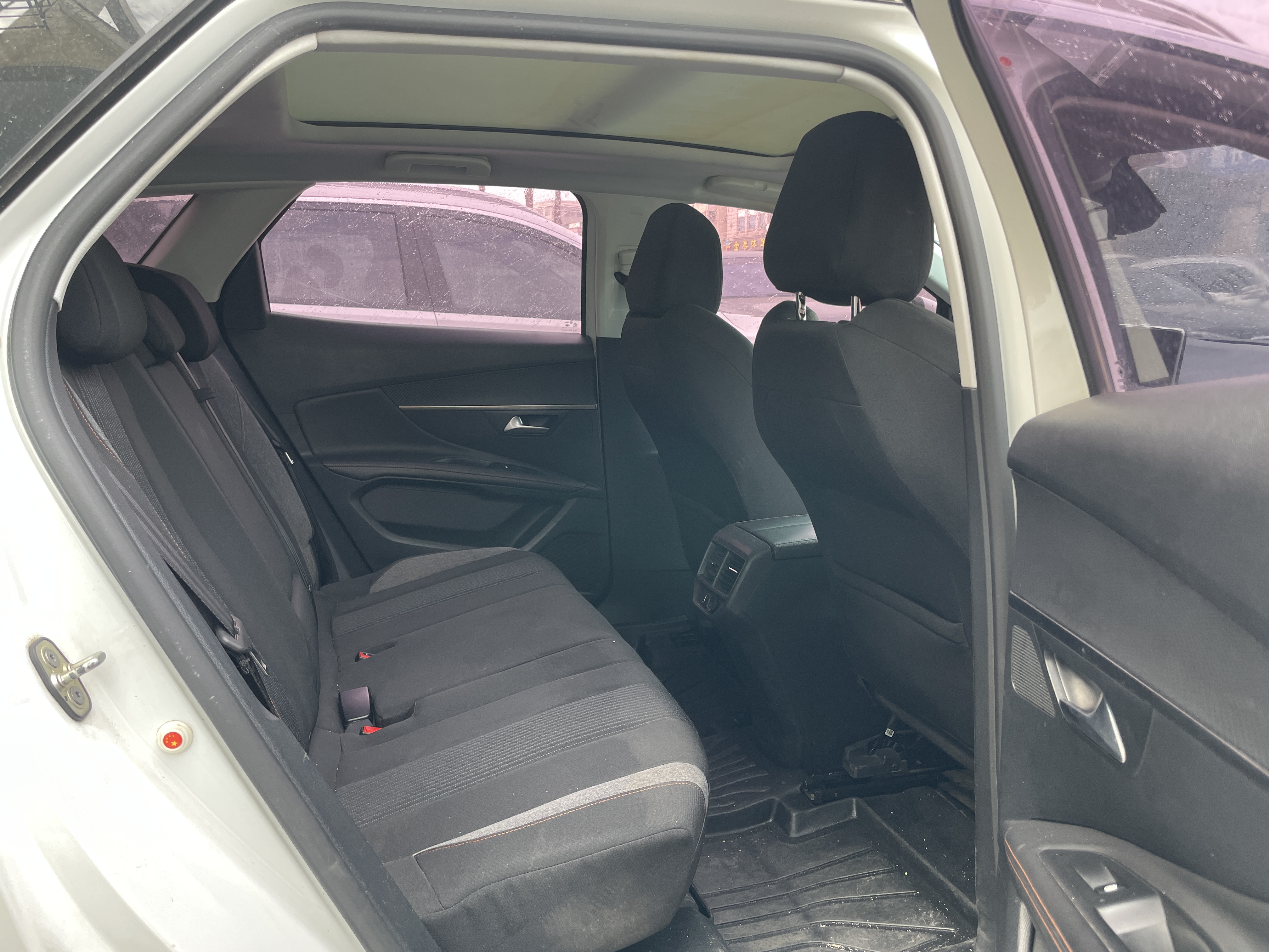 Peugeot 4008 2018 #4 Peugeot 4008 2018 car image #4