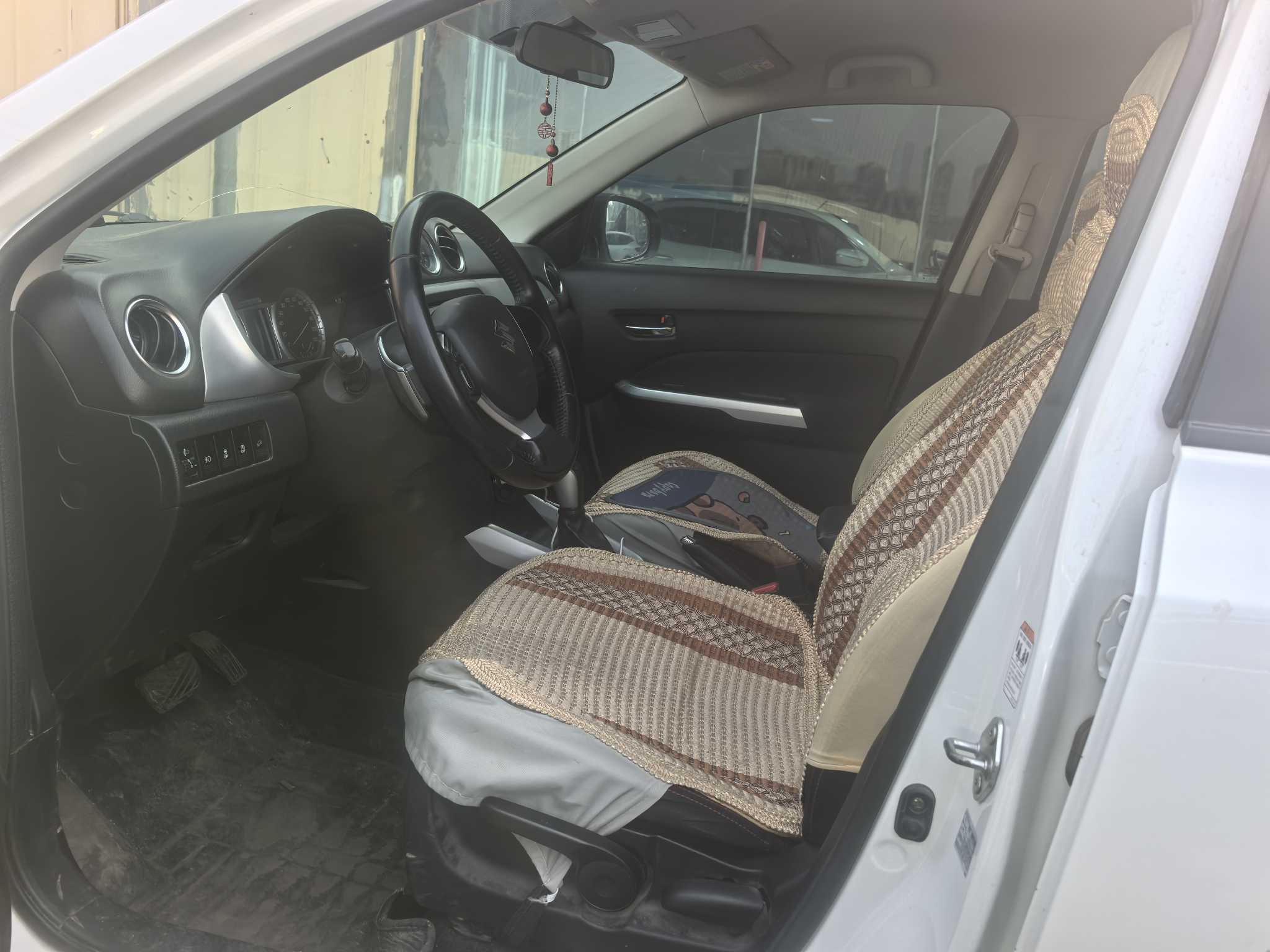 Suzuki Vitara 2019 imagen de coche #4