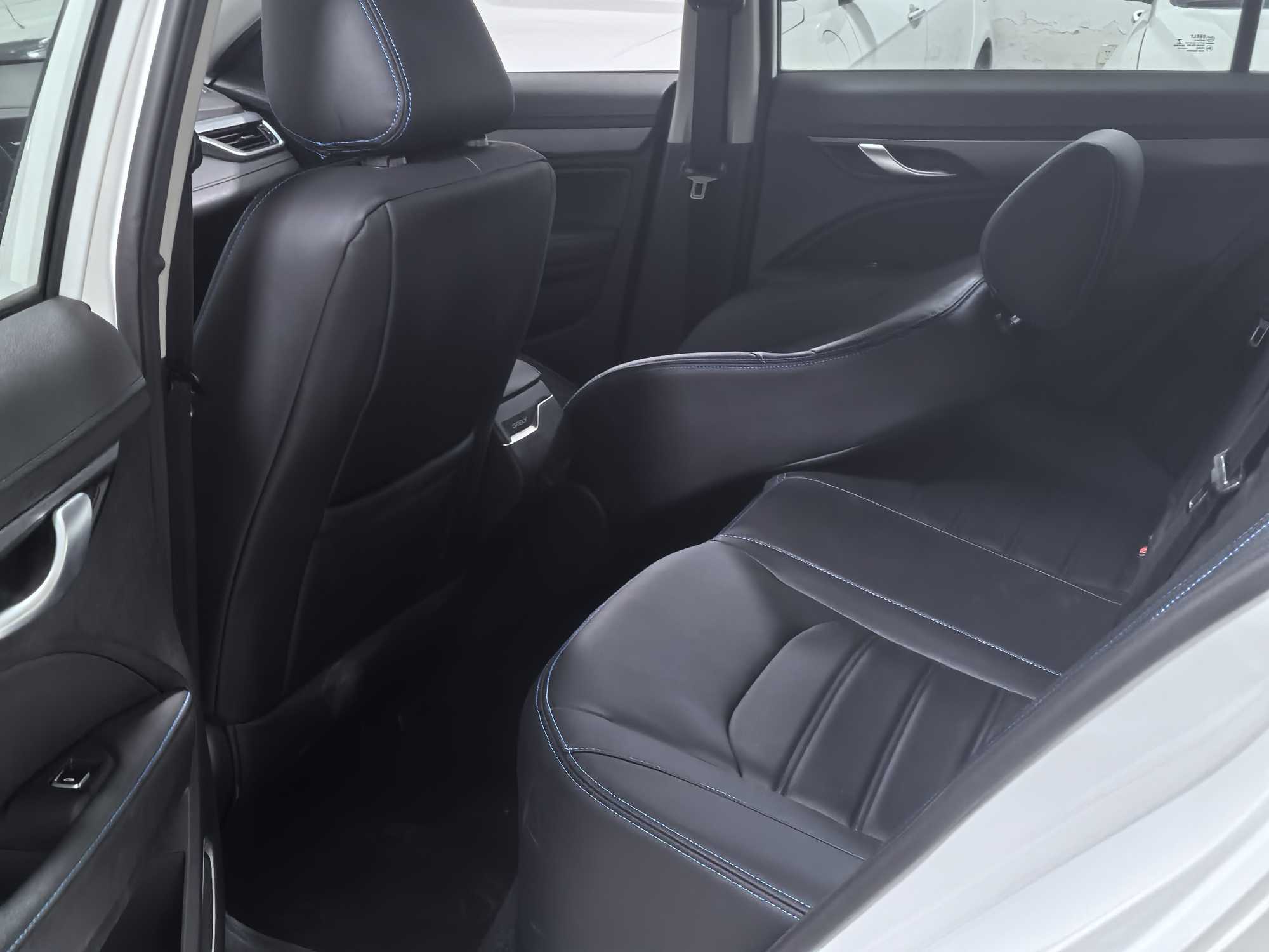 GEELY Emgrand New Energy 2019 #4 GEELY Emgrand New Energy 2019 car image #4