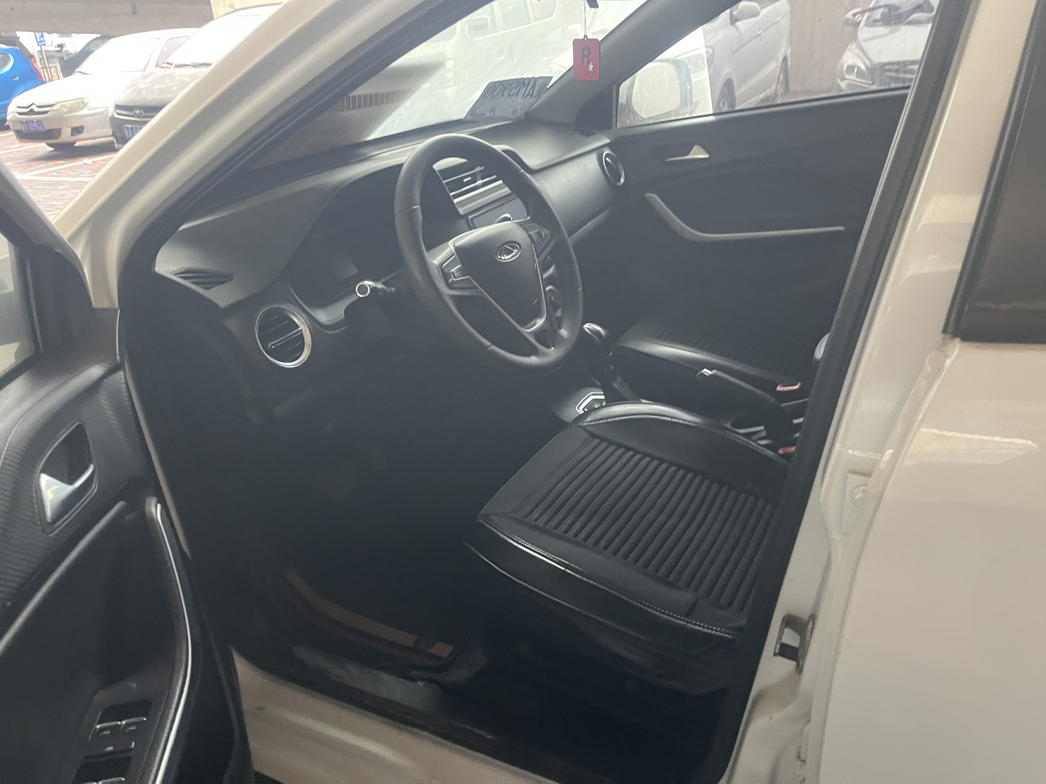 Chery Tiggo 3x 2018 car image #4