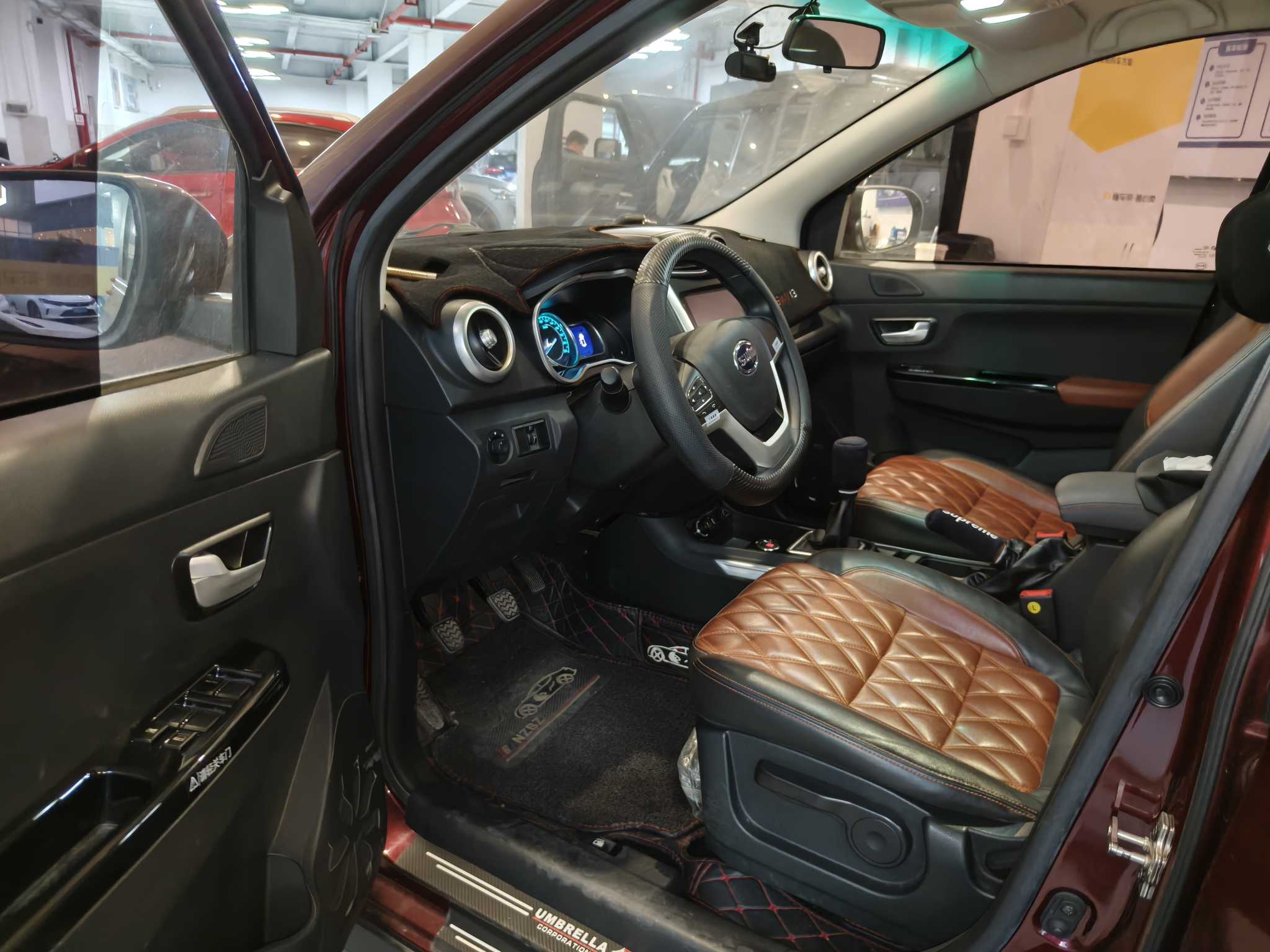 SWM斯威汽车 SWM斯威X3 2019 汽车图片 #4