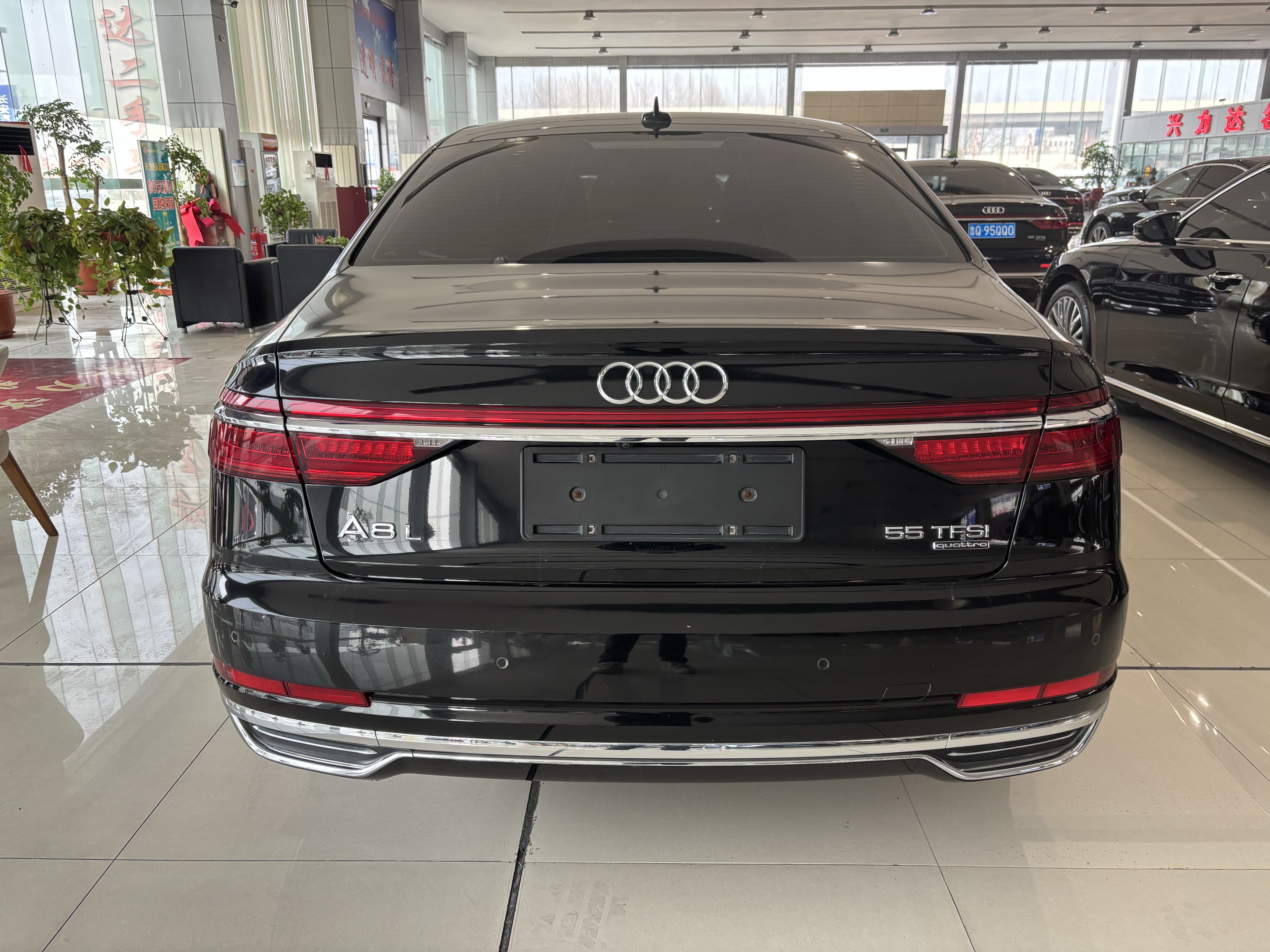 Audi A8 2019 car image #4