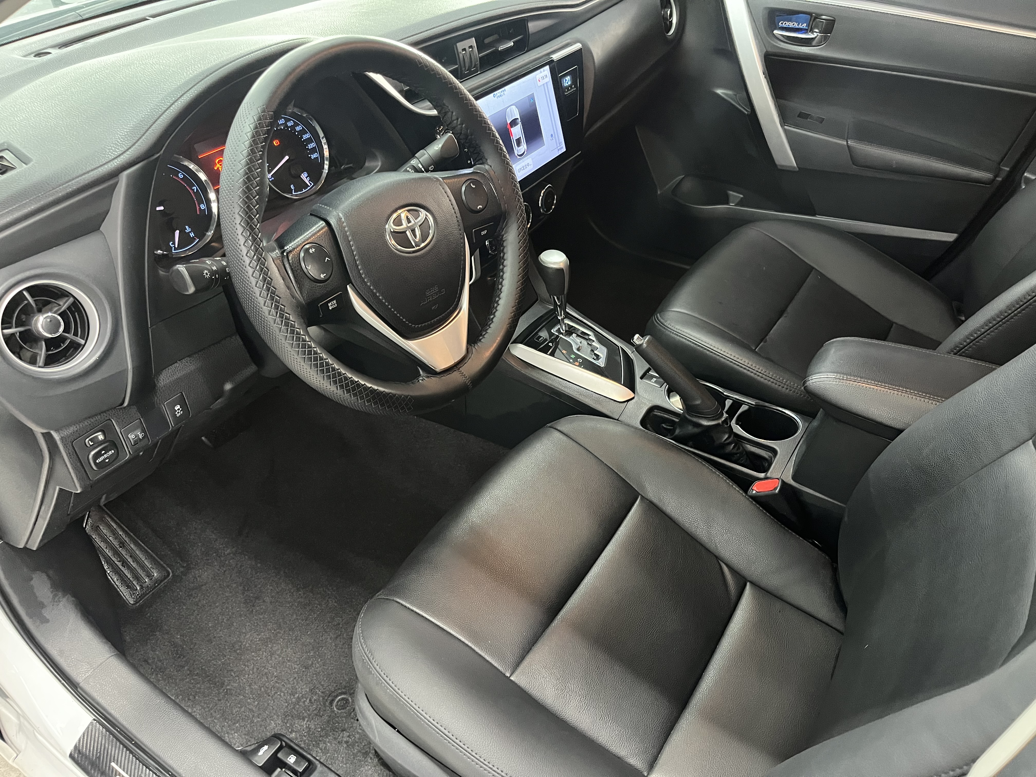 Toyota Corolla 2019 #4 Toyota Corolla 2019 car image #4