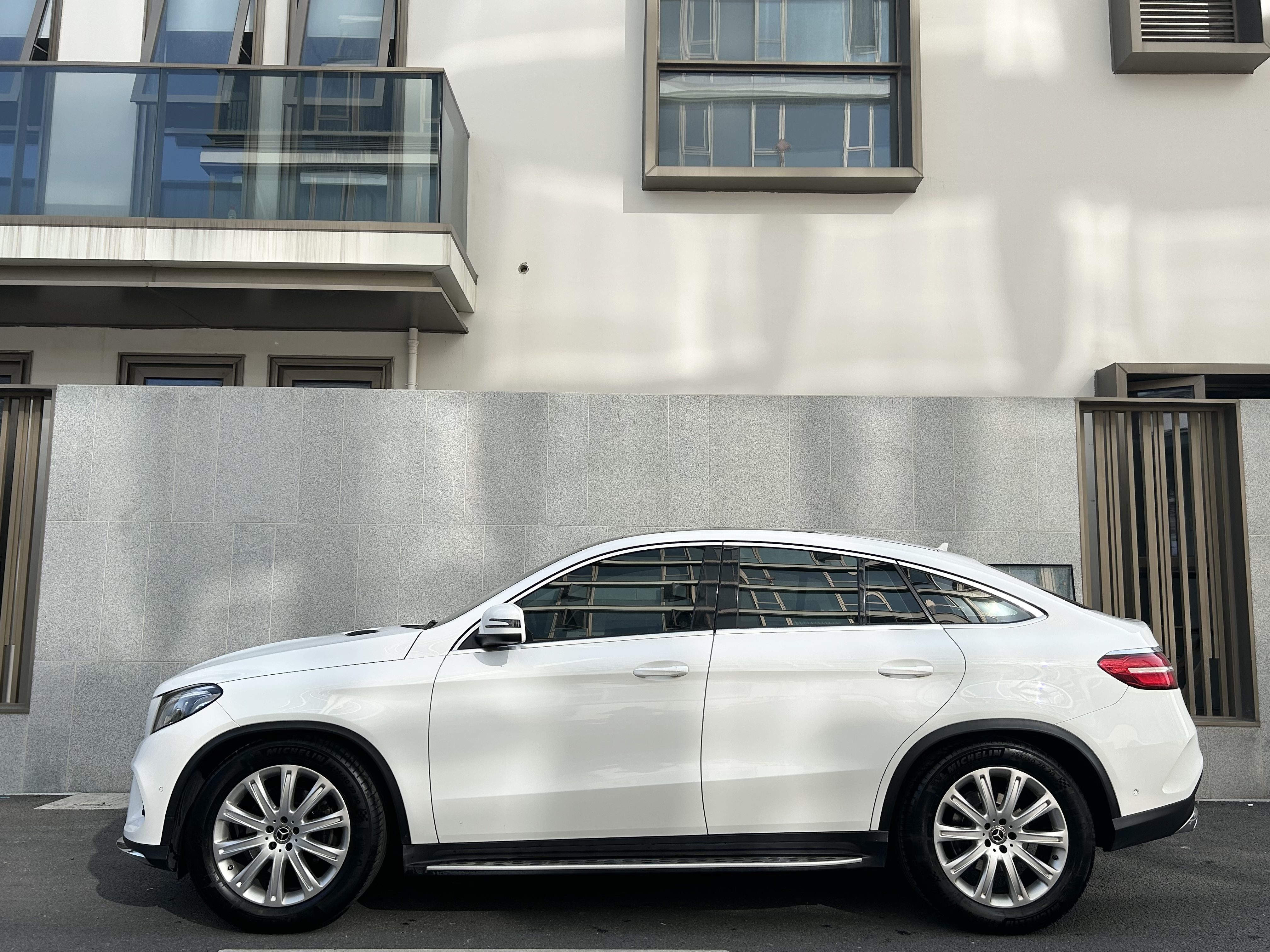 Mercedes-Benz GLE Coupe 2018 car image #4