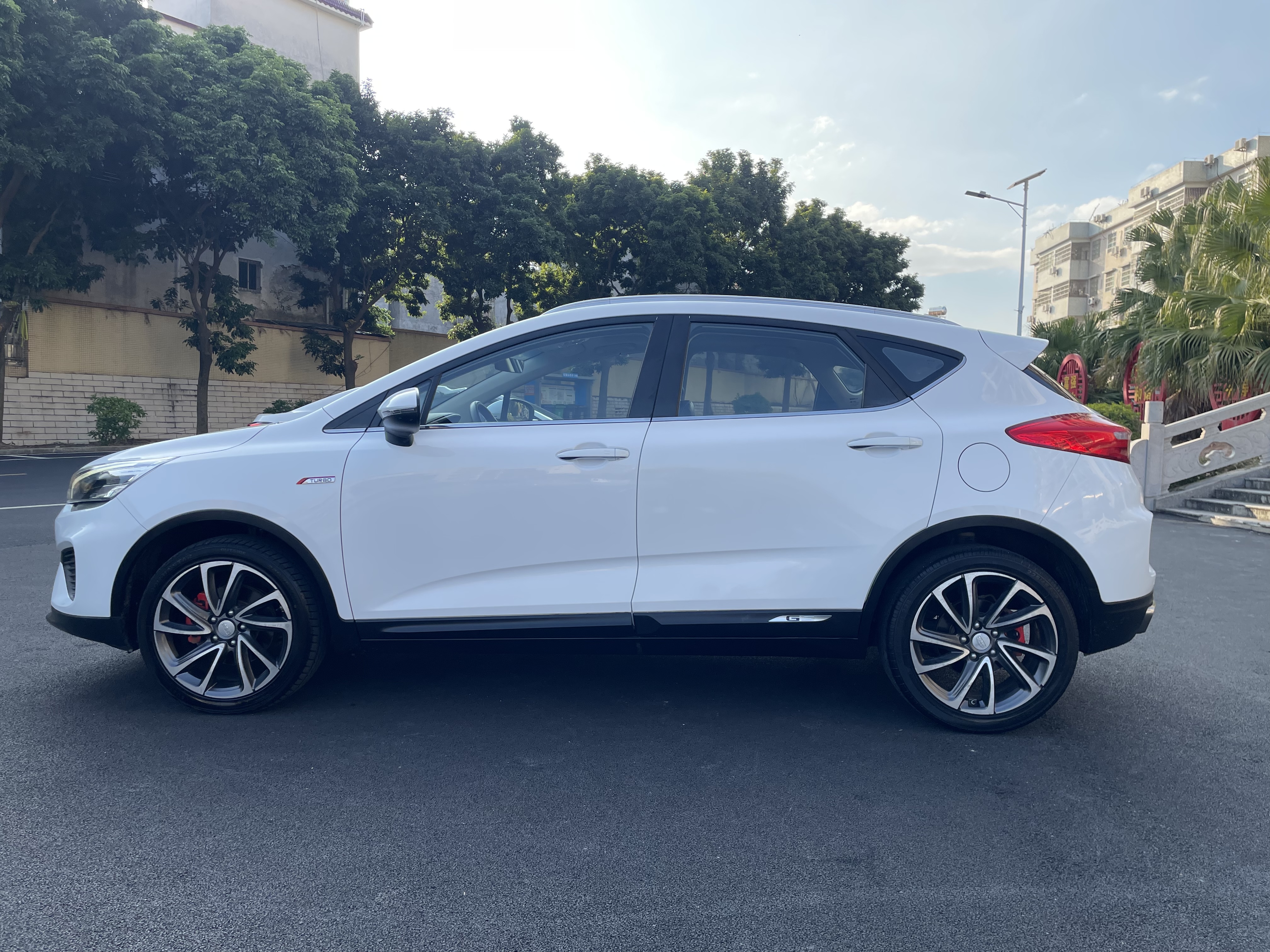 GEELY Emgrand GS 2018 #4 GEELY Emgrand GS 2018 car image #4