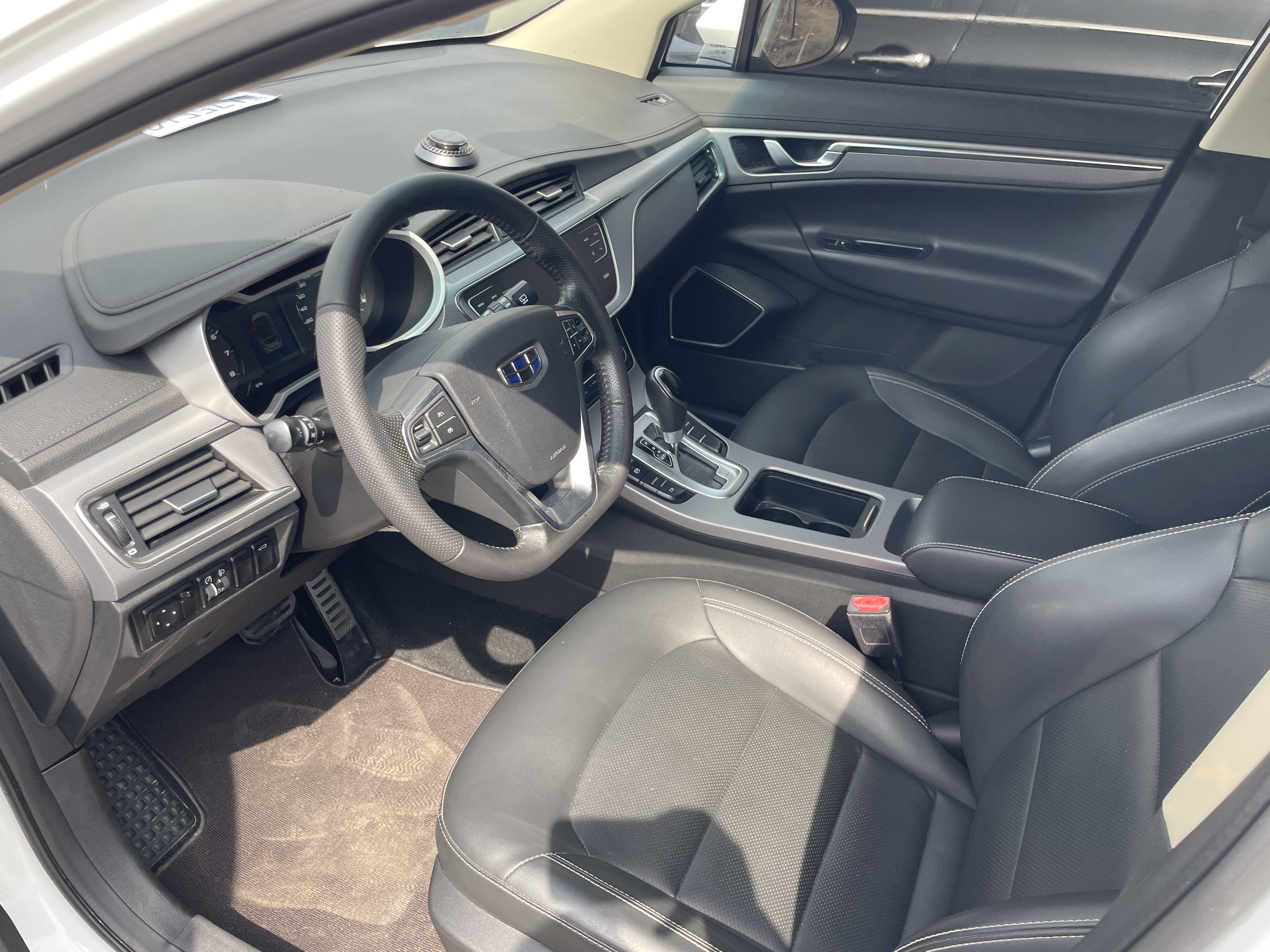 GEELY Emgrand GS 2019 car image #4