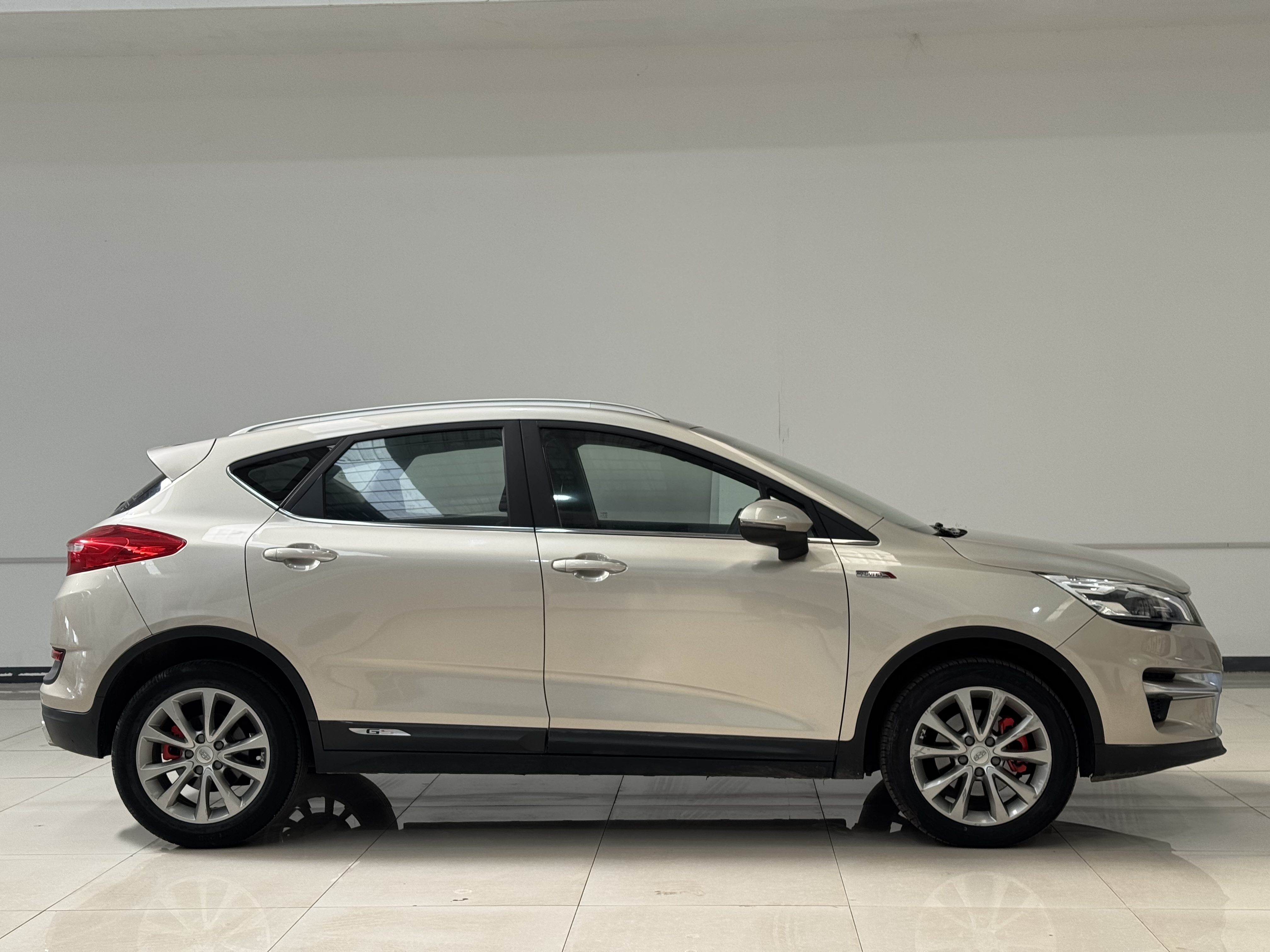 GEELY Emgrand GS 2018 car image #4