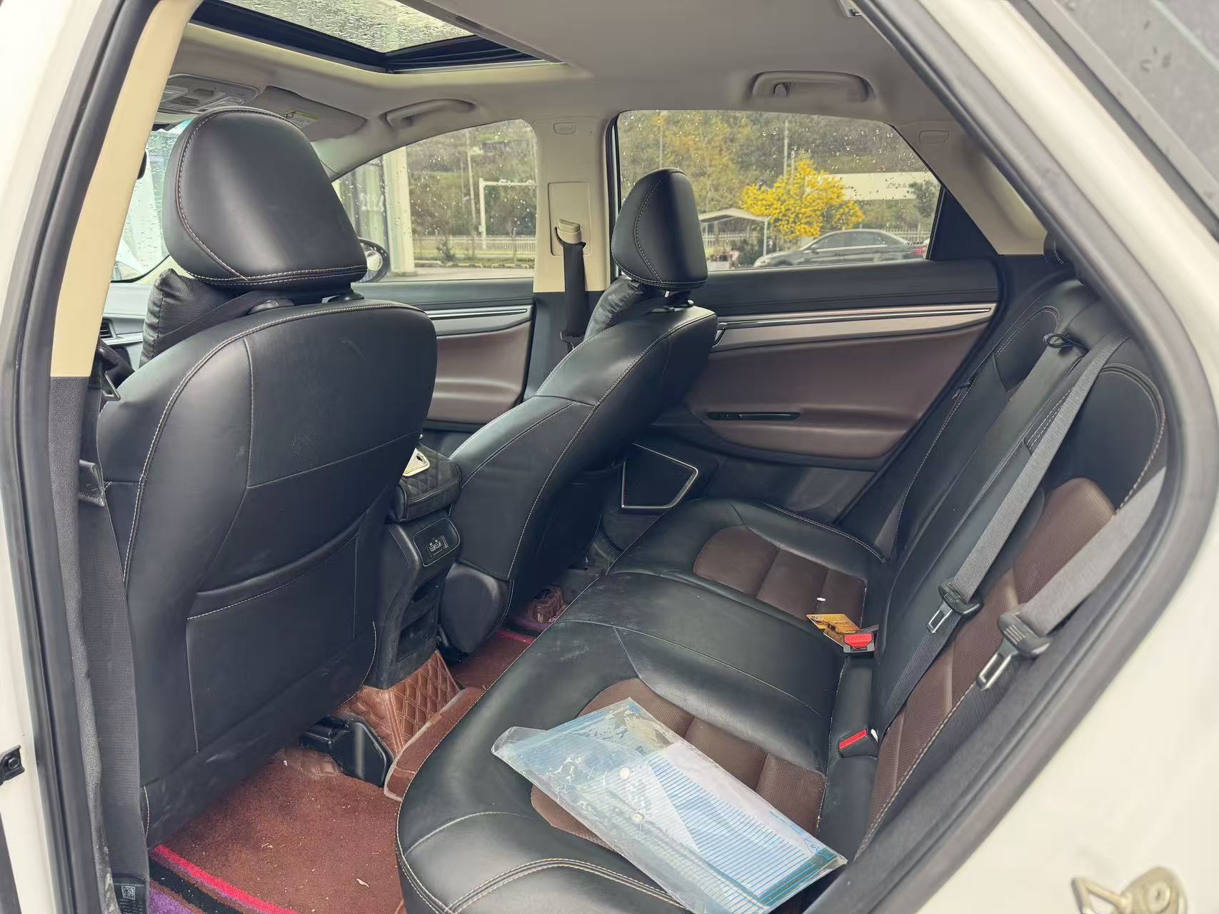 Emgrand GS 2018 car image #4
